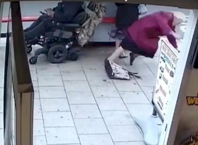 Imagen tomada de: YouTube.com /LiveLeak Archive