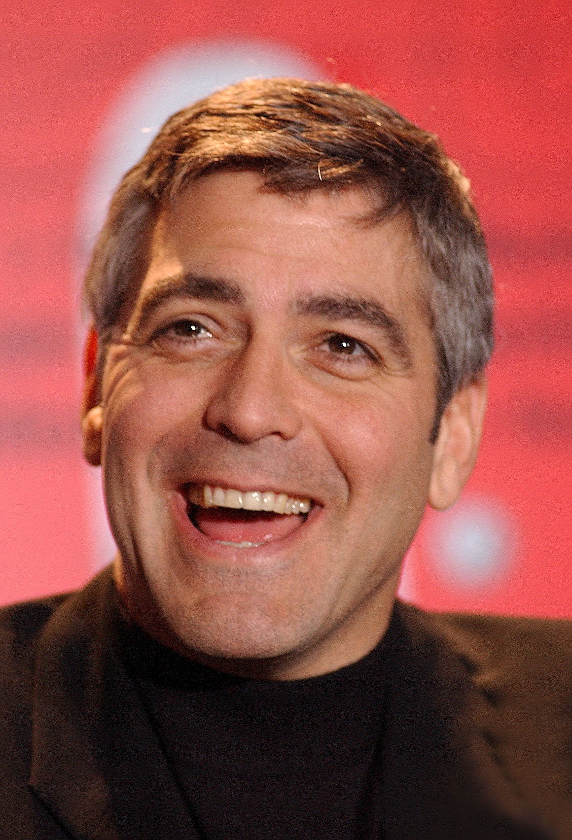 George Clooney auf einem Foto in Berlin, Deutschland, am 8. Februar 2003. | Quelle: Getty Images