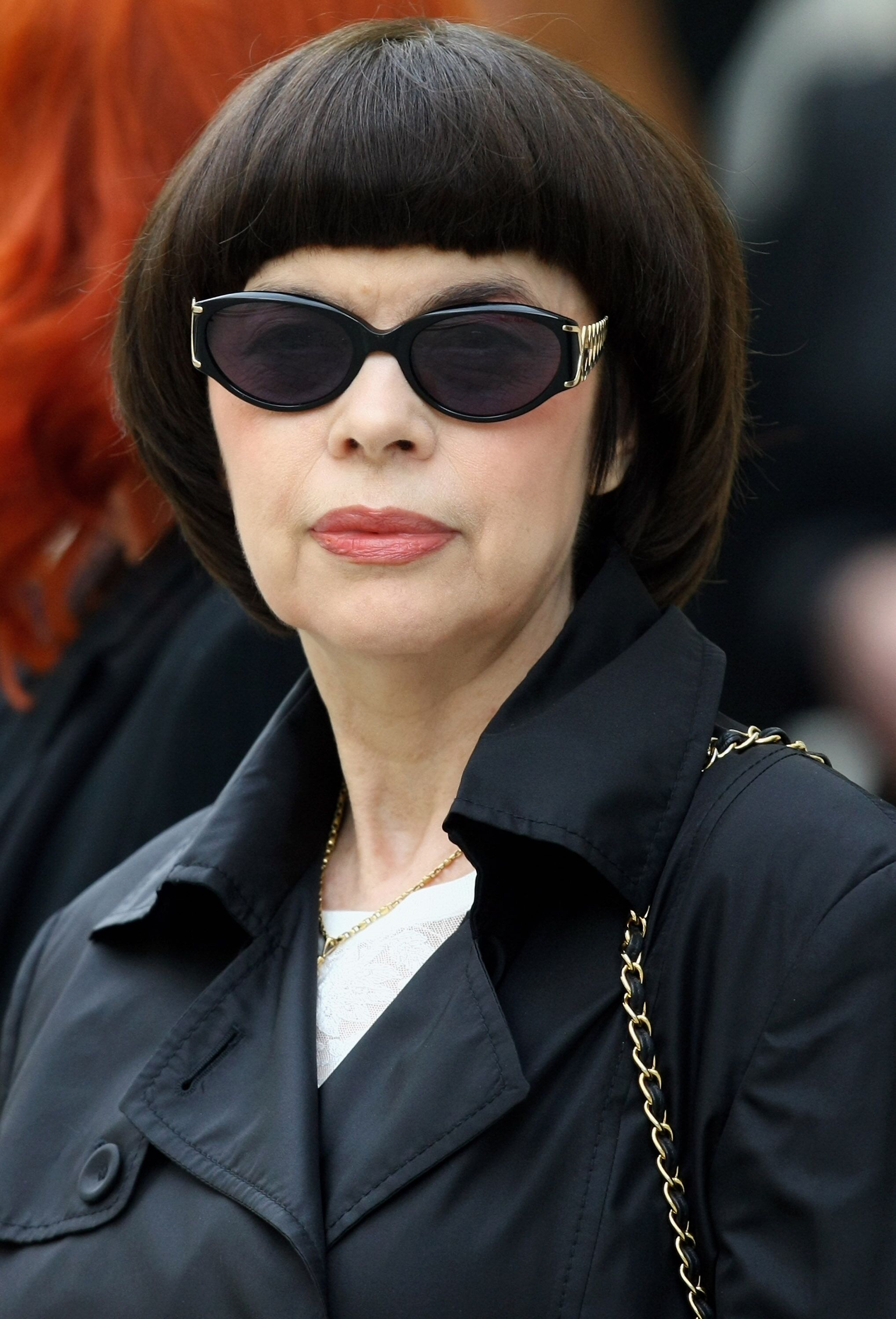 Mireille Mathieu arrive pour les funérailles de Monti Lueftner le 18 mai 2009 à Munich, Allemagne. | Photo : GettyImage
