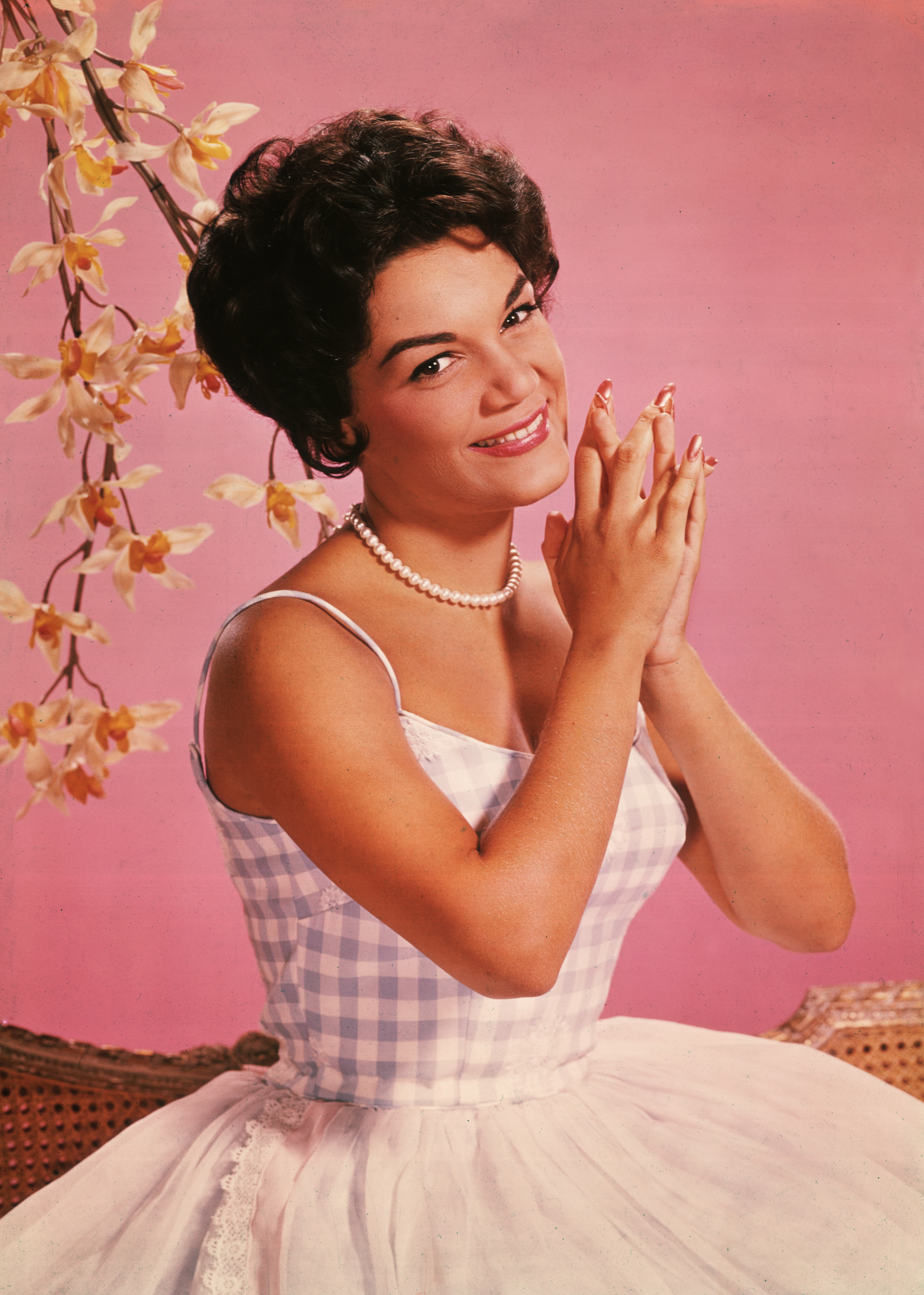 Connie Francis posing in a studio portrait, circa 1960 | Source: Getty Images