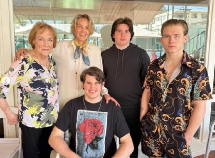 Sharon Stone poses with her mother and family members during a Mother's Day gathering | Source: Instagram/sharonstone