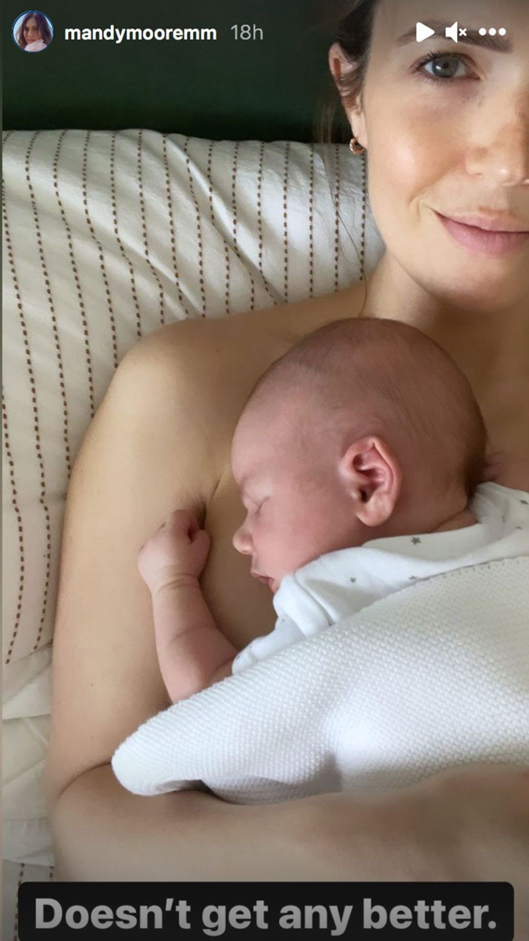 Mandy Moore lying in bed with her baby August sweetly straddled across her chest as he enjoyed a nap on Instagram story | Photo: Instagram / mandymooremm