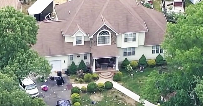 An aerial view of the house where the shooting took place. | Photo: youtube.com/Eyewitness News ABC7NY