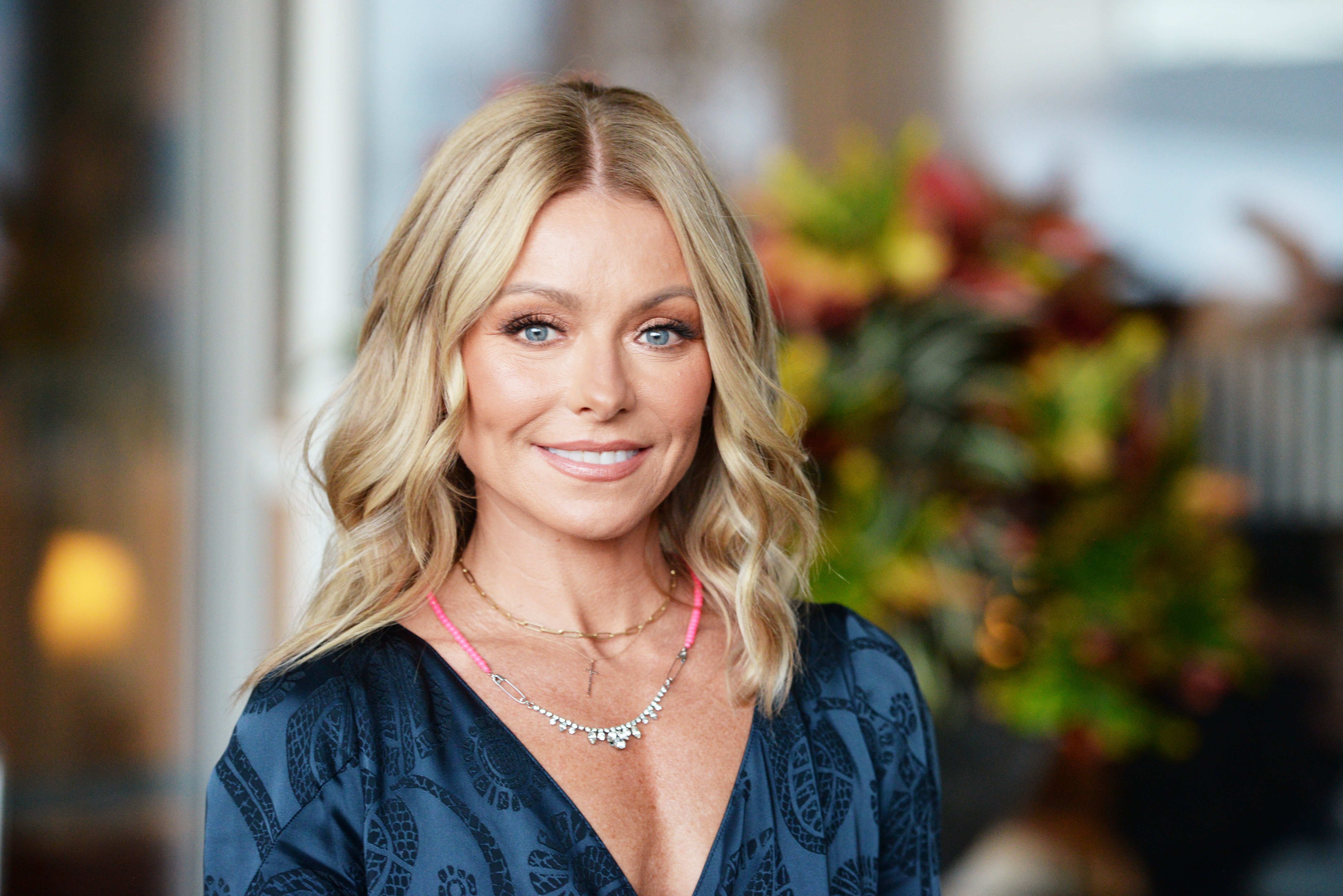 Kelly Ripa attends the 49th Anniversary Gala Vanguard Awards on September 22, 2018, in Beverly Hills, California. | Photo: Getty Images