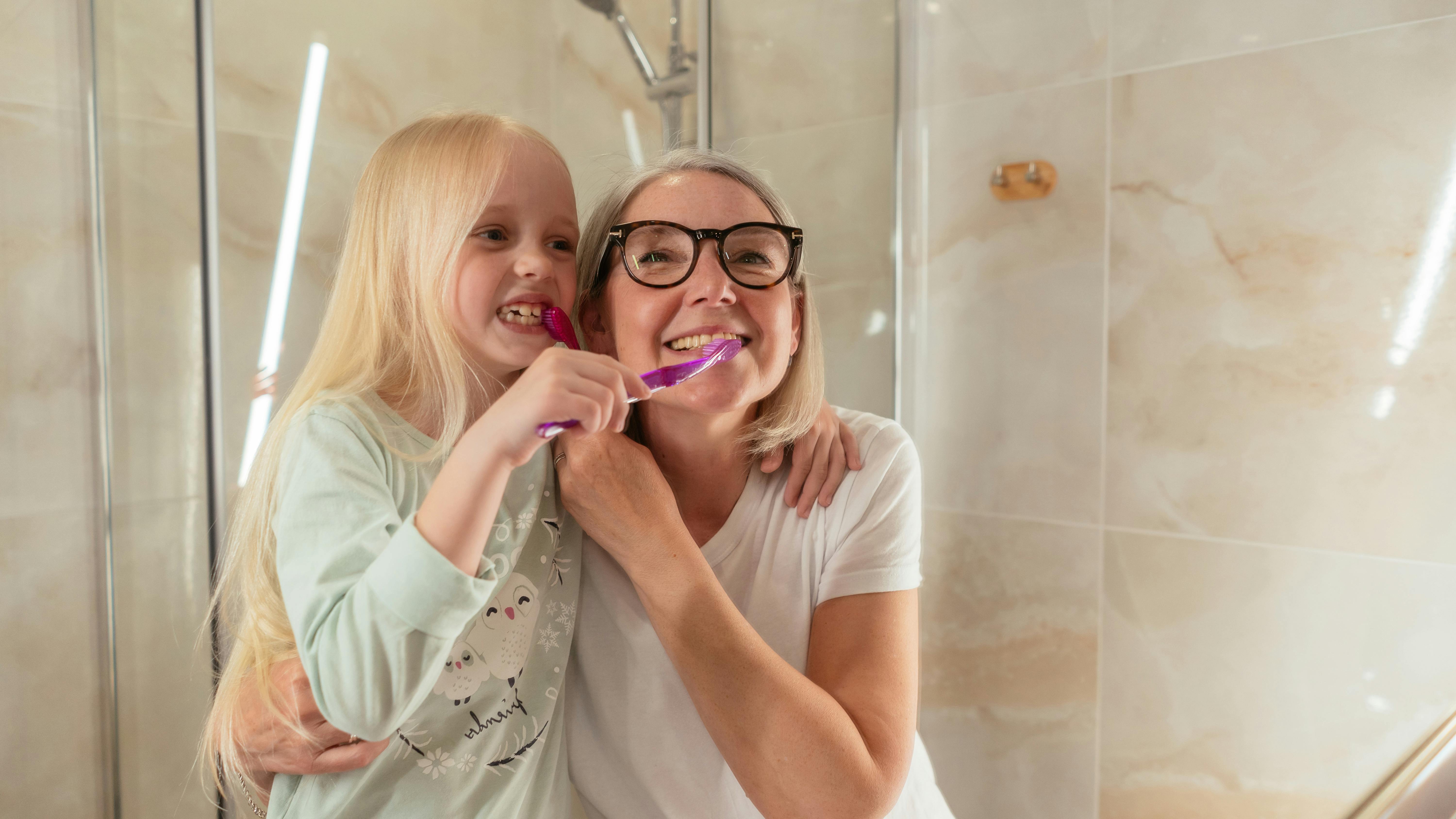 A grandmother bonding with her granddaughter | Source: Pexels