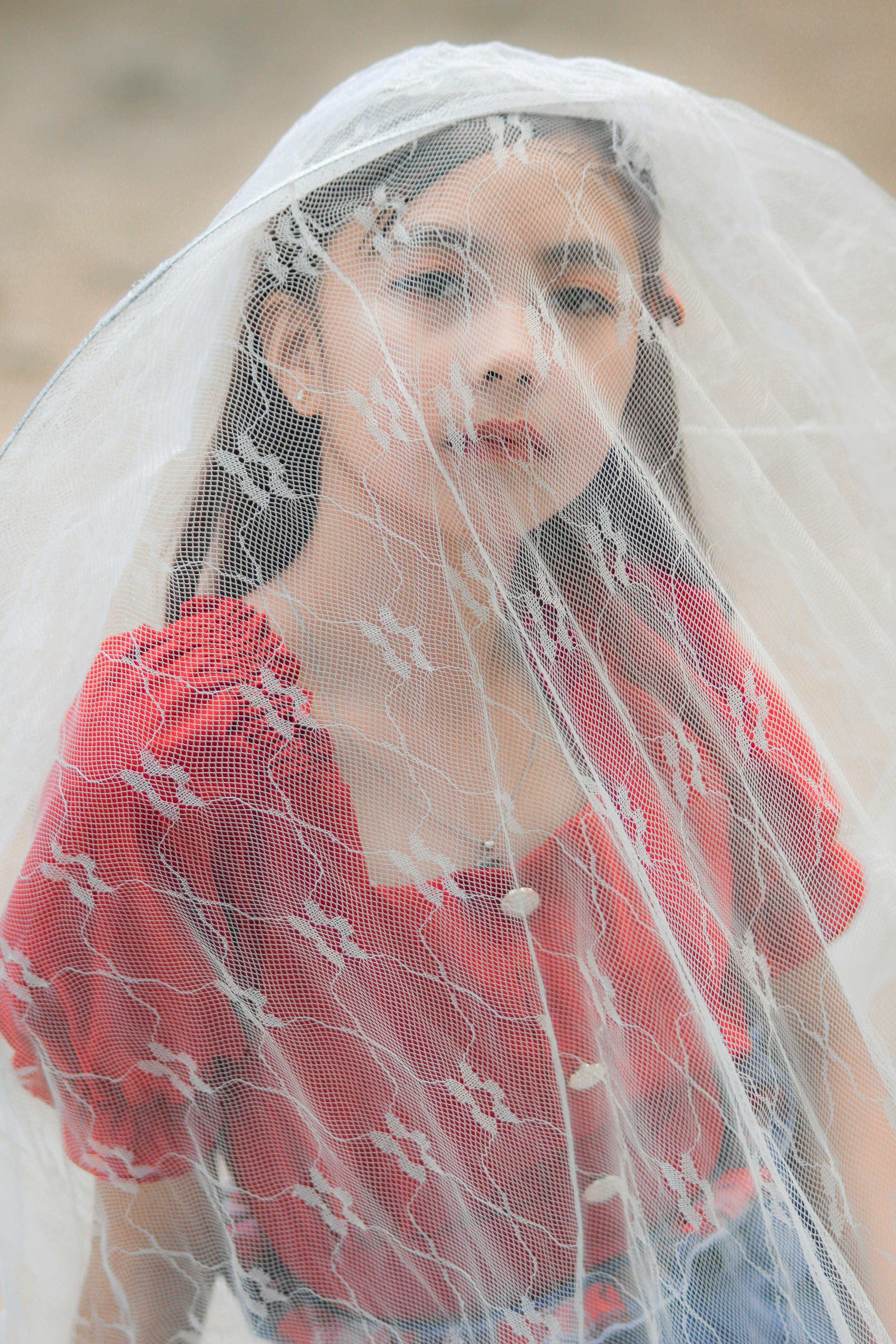 A little girl playing dress up | Source: Pexels