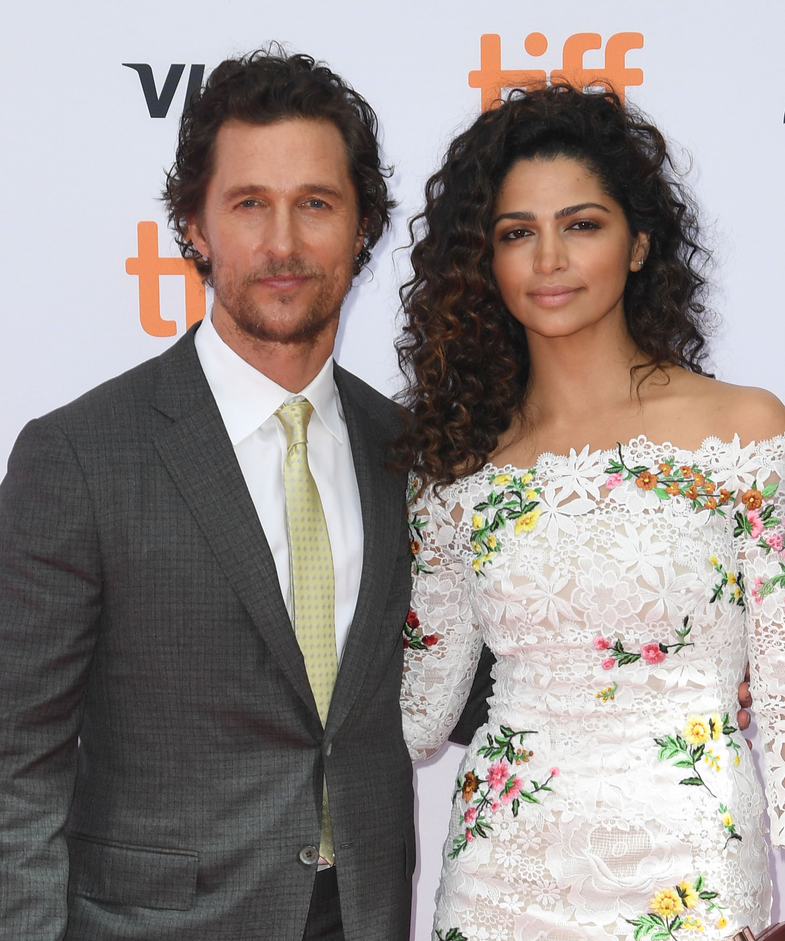 Matthew McConaughey and wife Camila Alves at the "Sing" premiere in Toronto, September, 2016. | Photo: Getty Images. 
