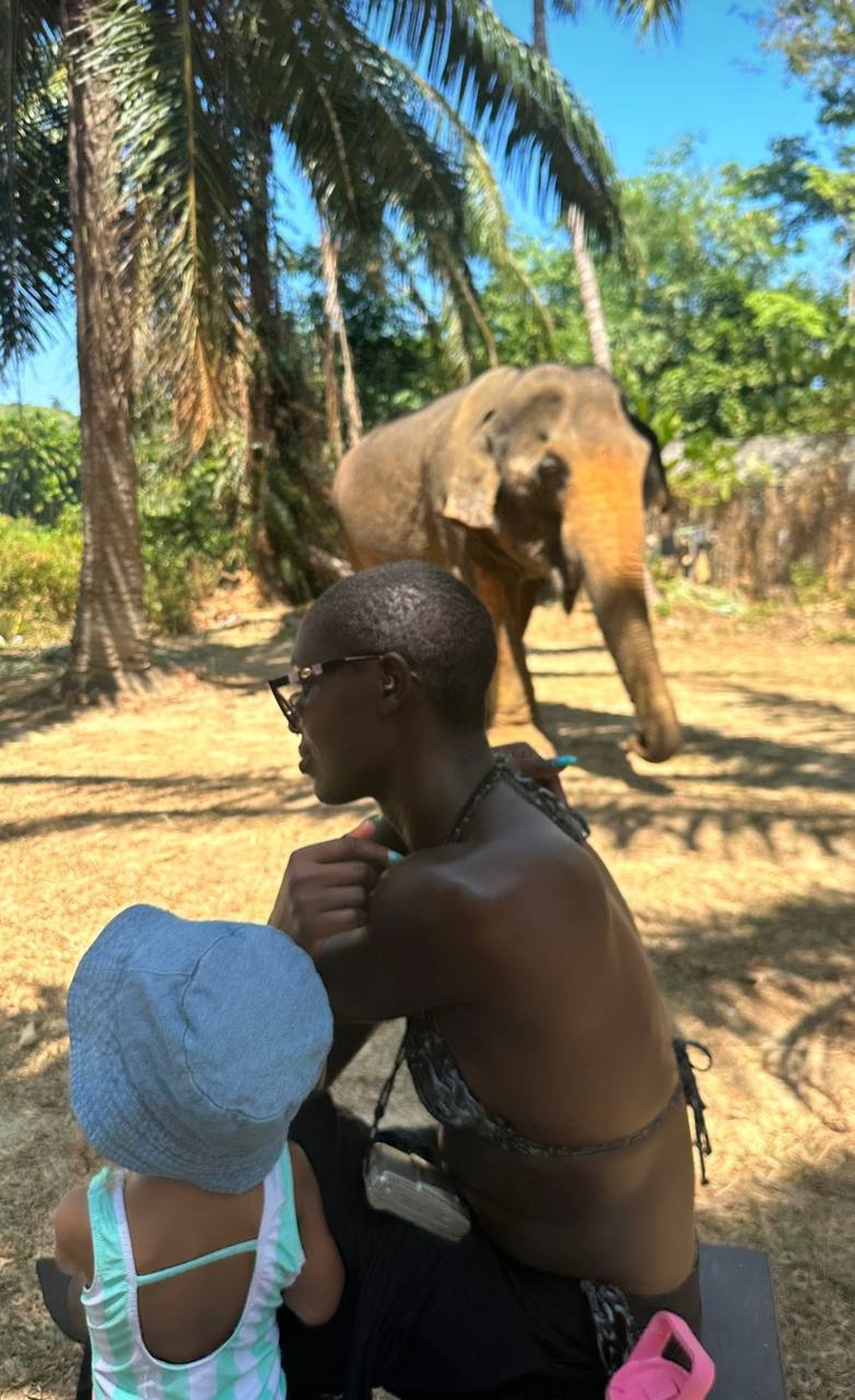 Juno Jackson sits with Jodie Turner-Smith during a calm encounter in nature | Source: Instagram/jodiesmith