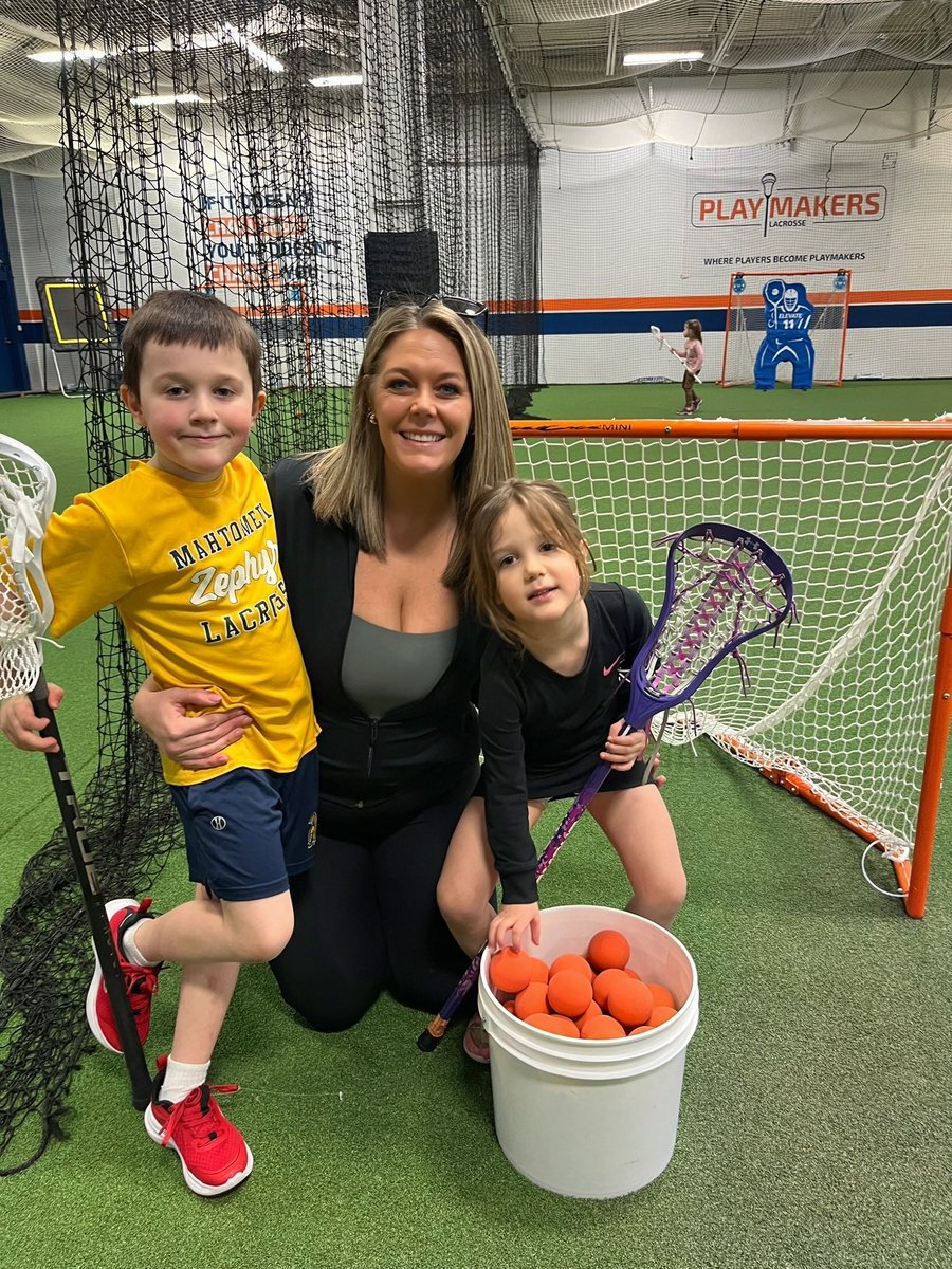 Jessi Pierce seen with two of her children in a post dated March 12, 2026 | Source: X/jessi_pierce