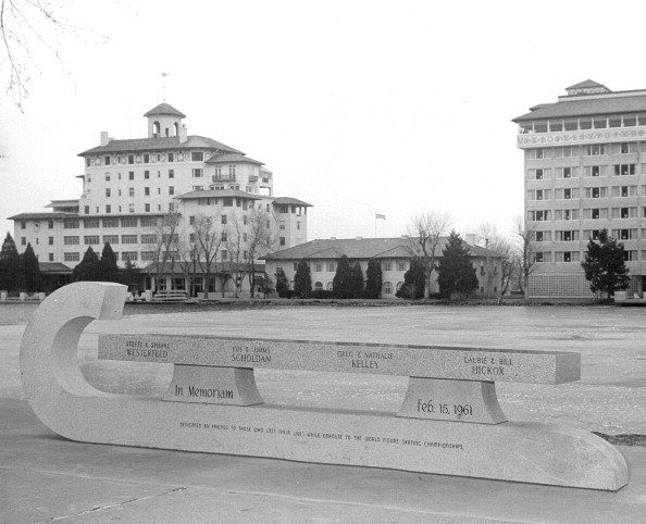 Skating memorial dedicated to Broadmoor Figure Skating Club members of United States World Figure Skating team. | Photo: Getty Images