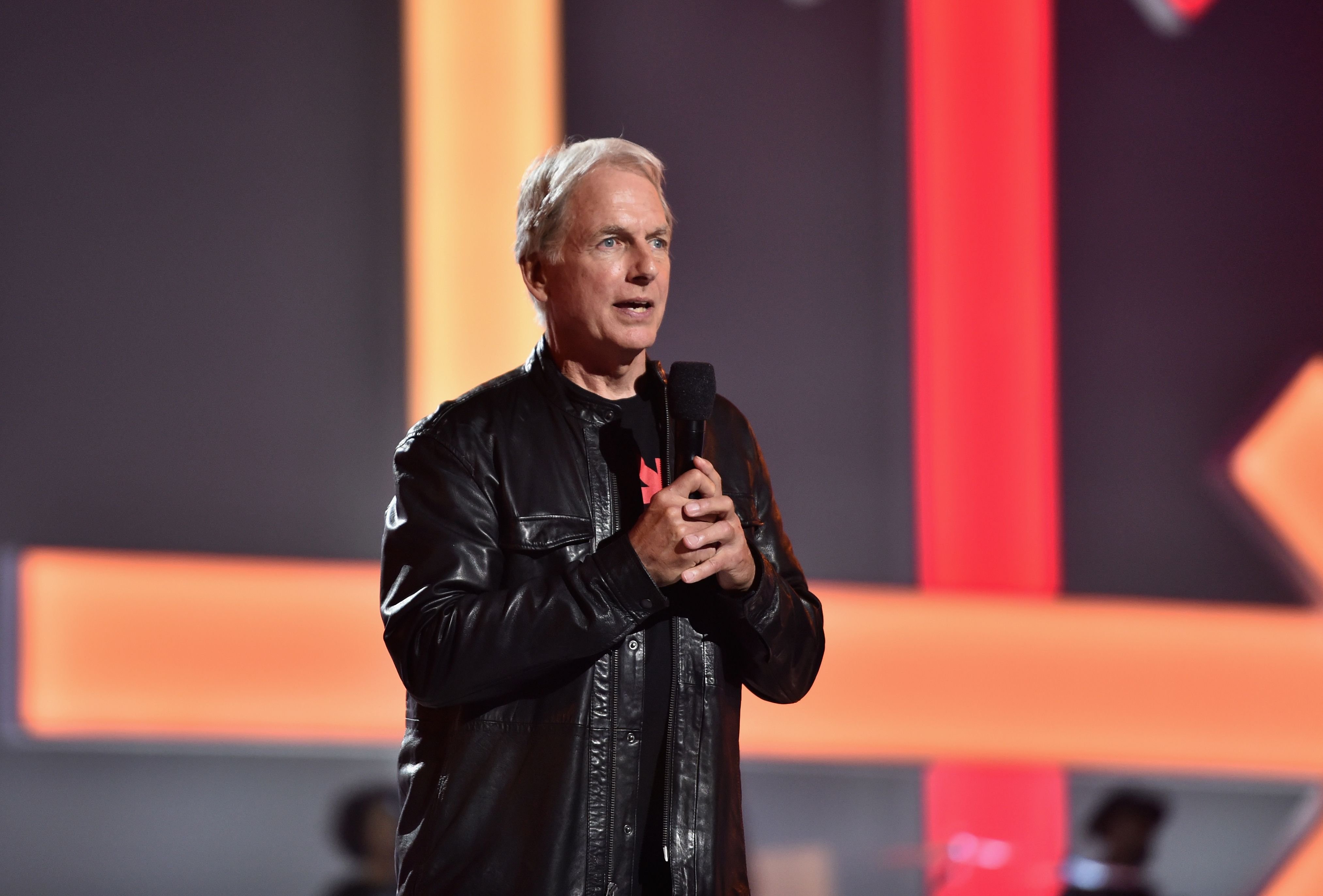 Mark Harmon speaks onstage at the sixth biennial Stand Up To Cancer (SU2C) telecast on Friday, September 7, 2018 | Photo: Getty Images
