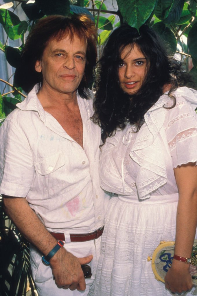 Klaus Kinski und seine Frau Schauspielerin Deborah bei den Filmfestival von Cannes am 17. Mai 1988 in Frankreich. (Foto von Pool GARCIA / URLI) I Quelle: Gamma-Rapho über Getty Images