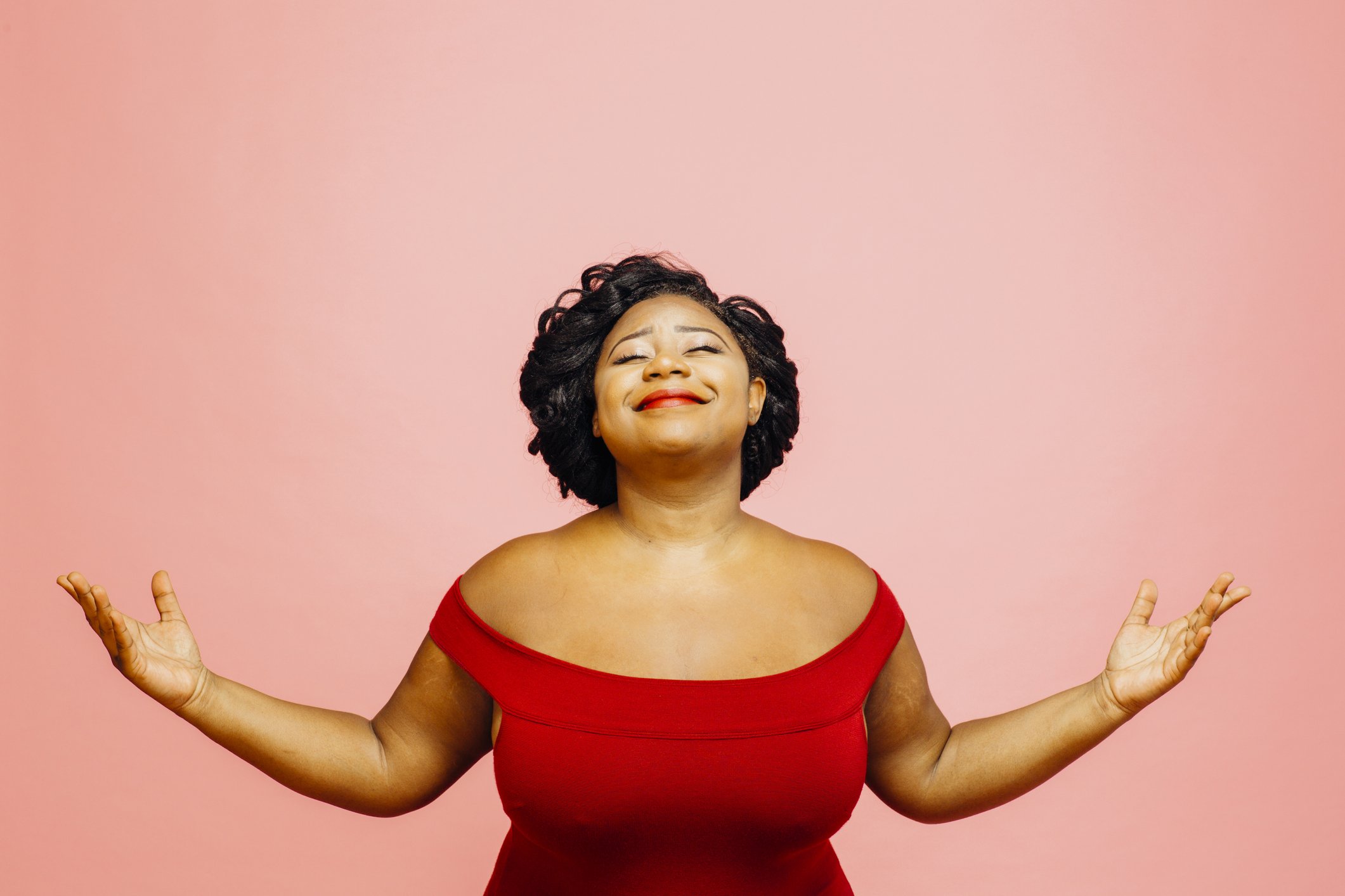Portrait d'une femme souriante. | Photo : Getty Images