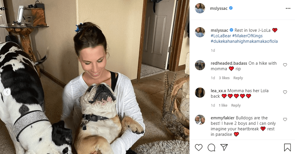 Lyssa Chapman mourns the death of Beth Chapman’s dog, Lola, on June 12, 2021 | Photo: Instagram/mylyssac