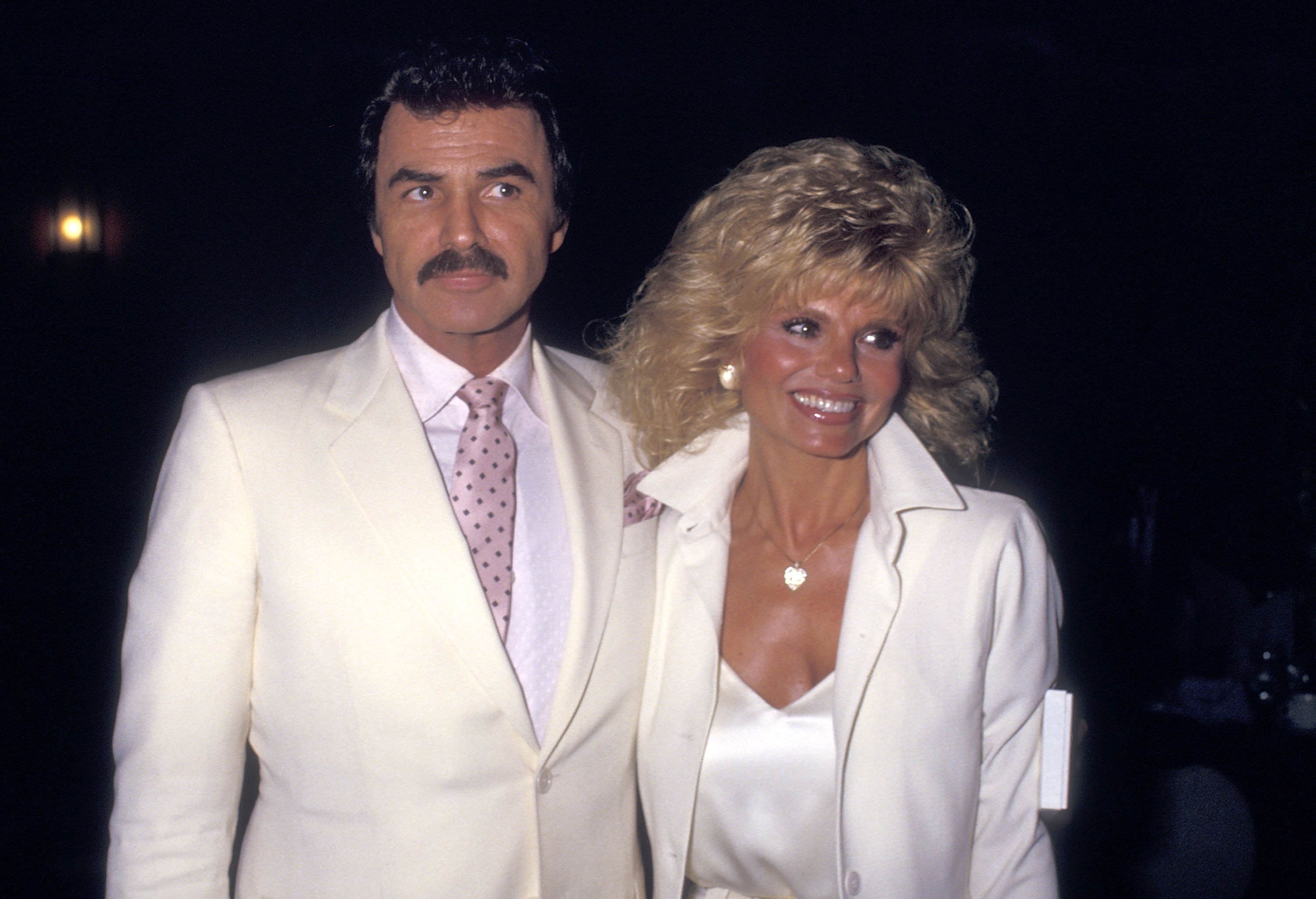 Burt Reynolds and Loni Anderson at the First Annual Eastman Second Century Award Salute to Burt Reynolds and Steven Spielberg on March 27, 1987 | Source: Getty Images