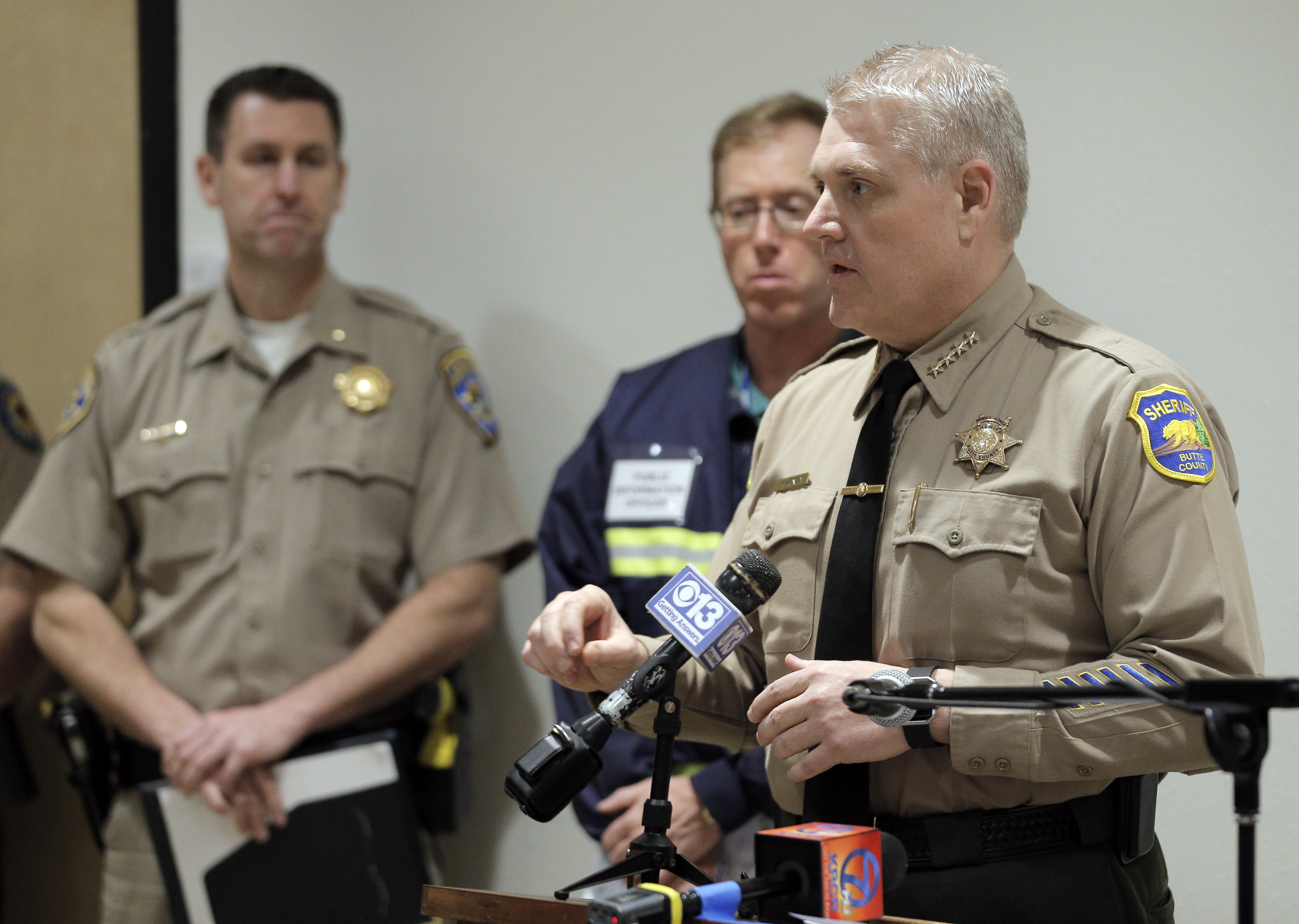 Butte County Sheriff Kory Honea speaks to the press in Oroville, California on February 12, 2017 | Source: Getty Images