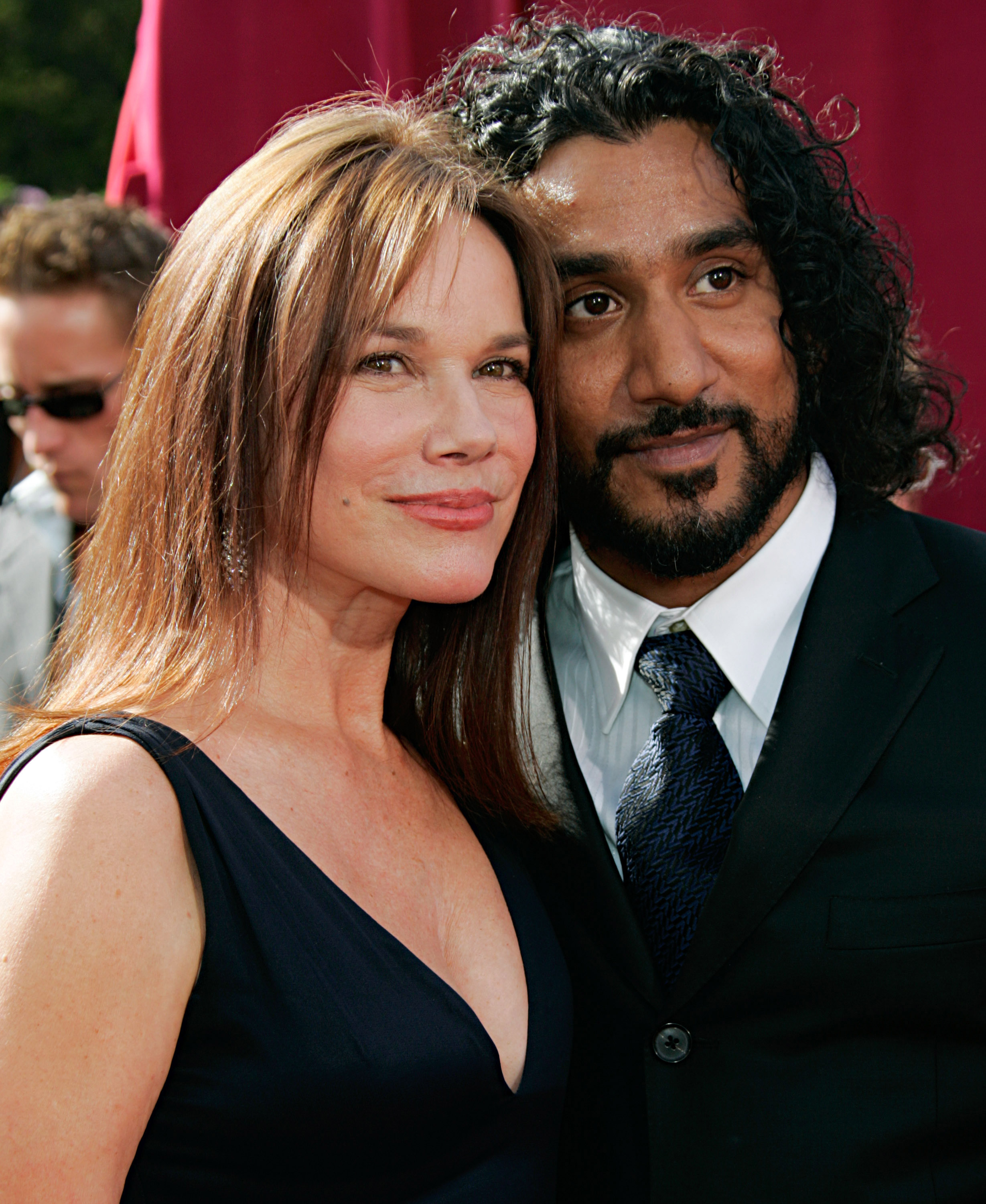 Barbara Hershey and Naveen Andrews in Los Angeles, California on September 18, 2005 | Source: Getty Images