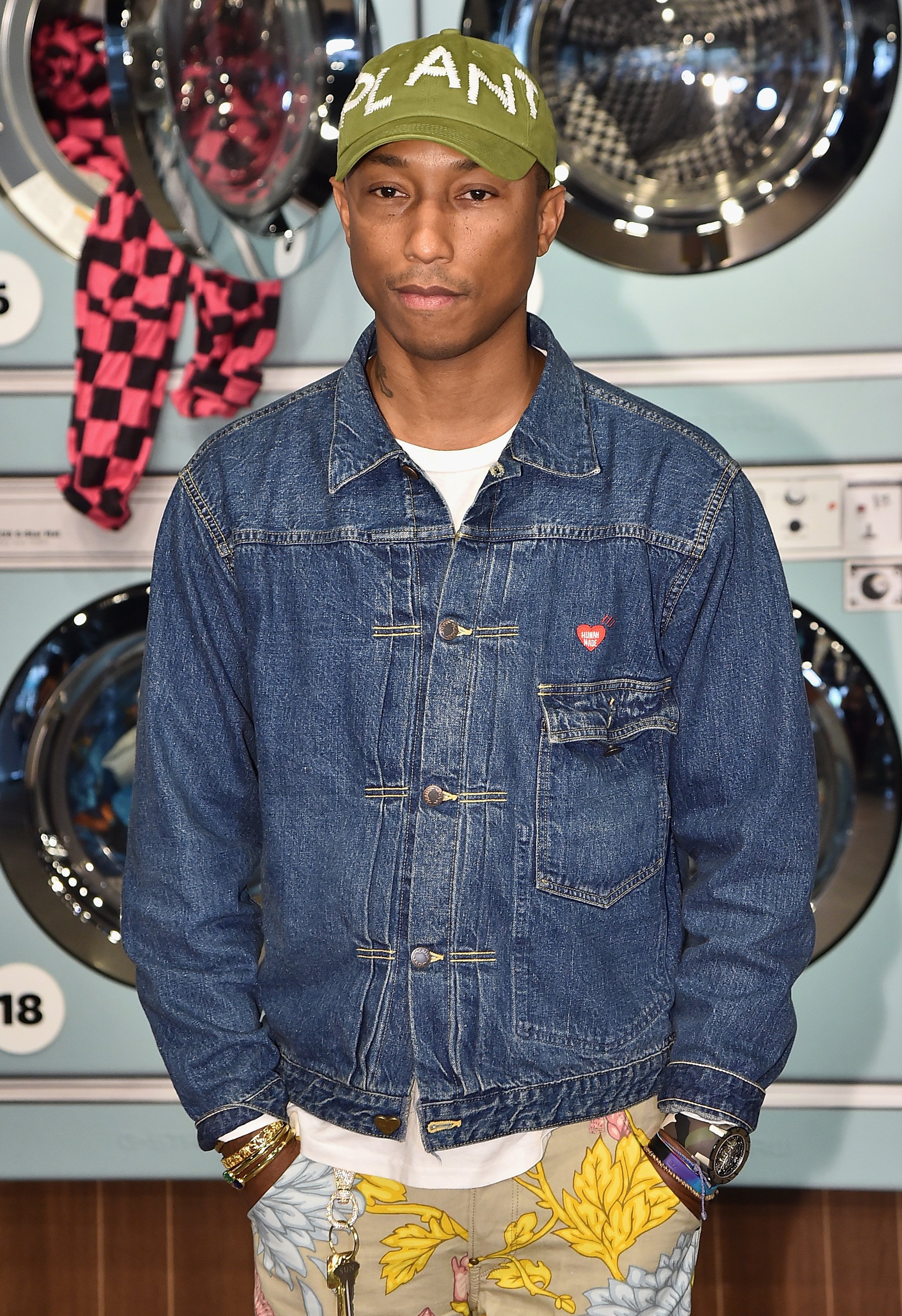 Pharrell Williams at New York Fashion Week on September 13, 2017. | Photo: Getty Images