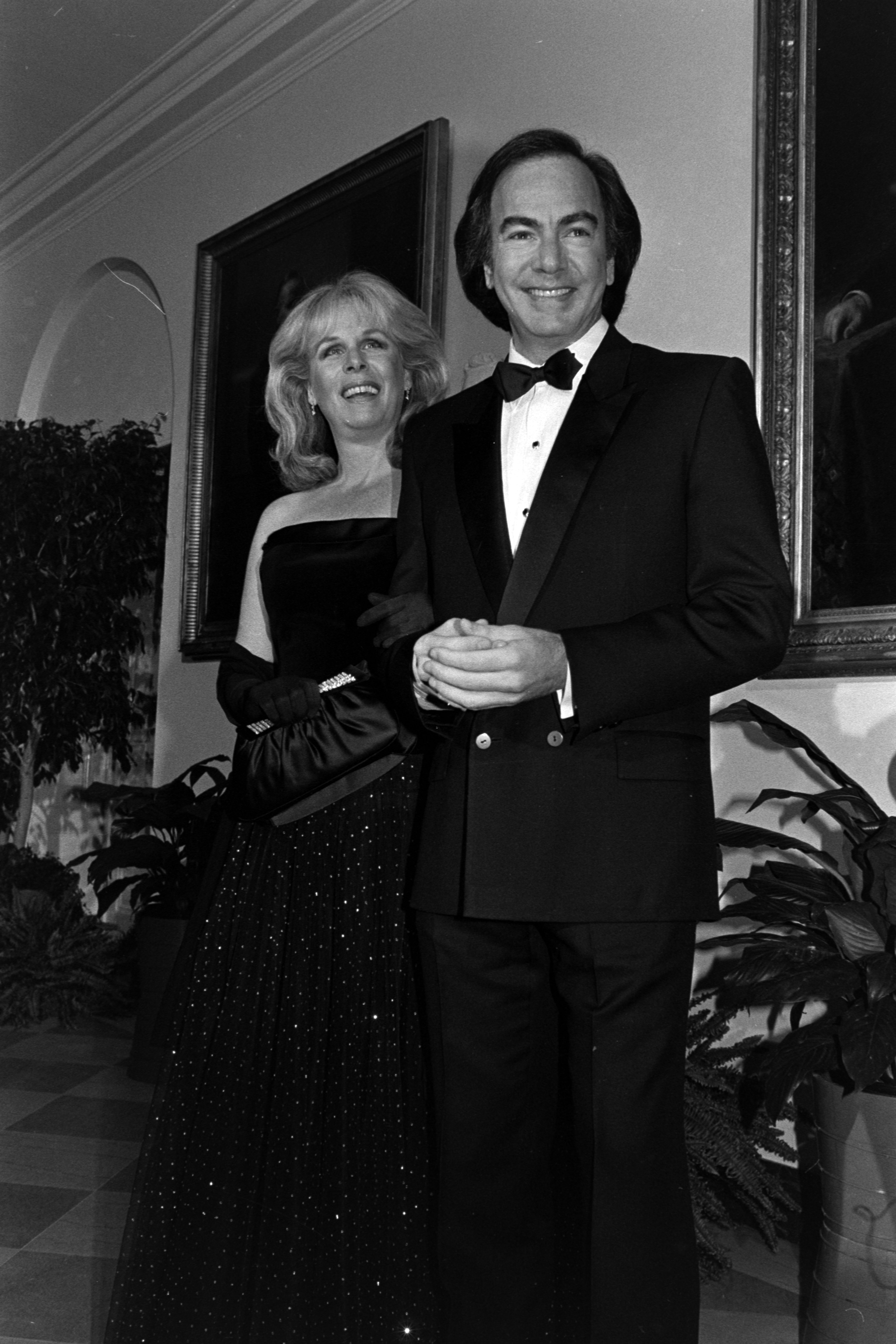 Marcia Murphey and the famous singer at an event at the White House in Washington, D.C., on November 9, 1985. | Source: Getty Images