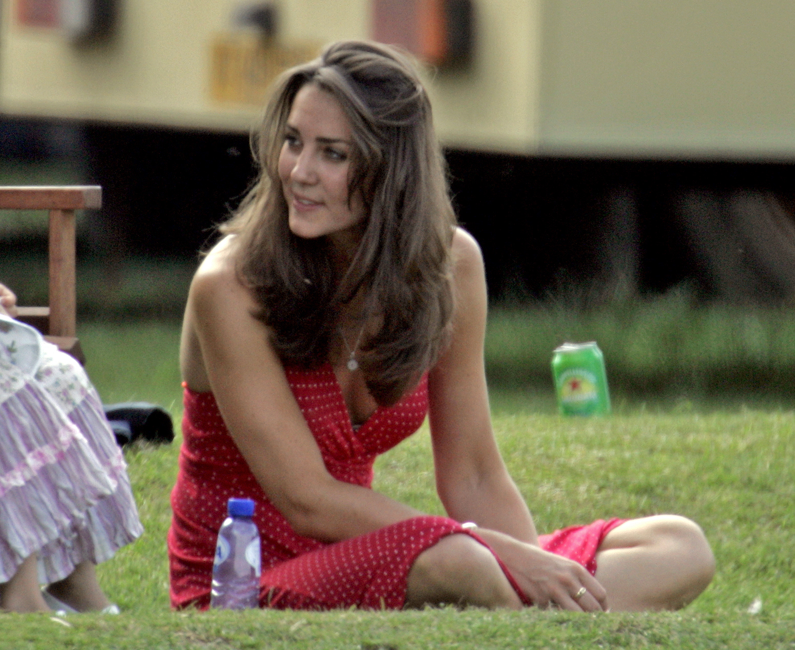 Kate Middleton during the Chakravarty Cup charity polo match on June 17, 2006, in Richmond, England. | Source: Getty Images