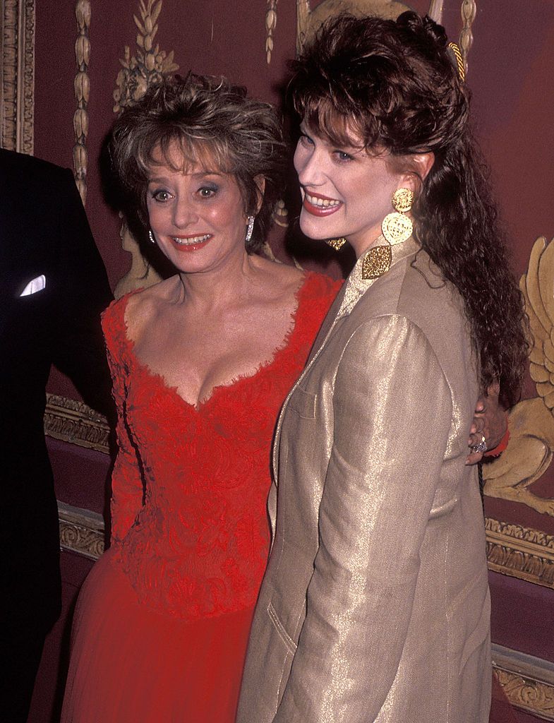 Barbara Walters and her daughter Jacqueline Guber at the American Museum of the Moving Image Salute to Barbara Walters on March 19, 1992, in New York City | Photo: Getty Images