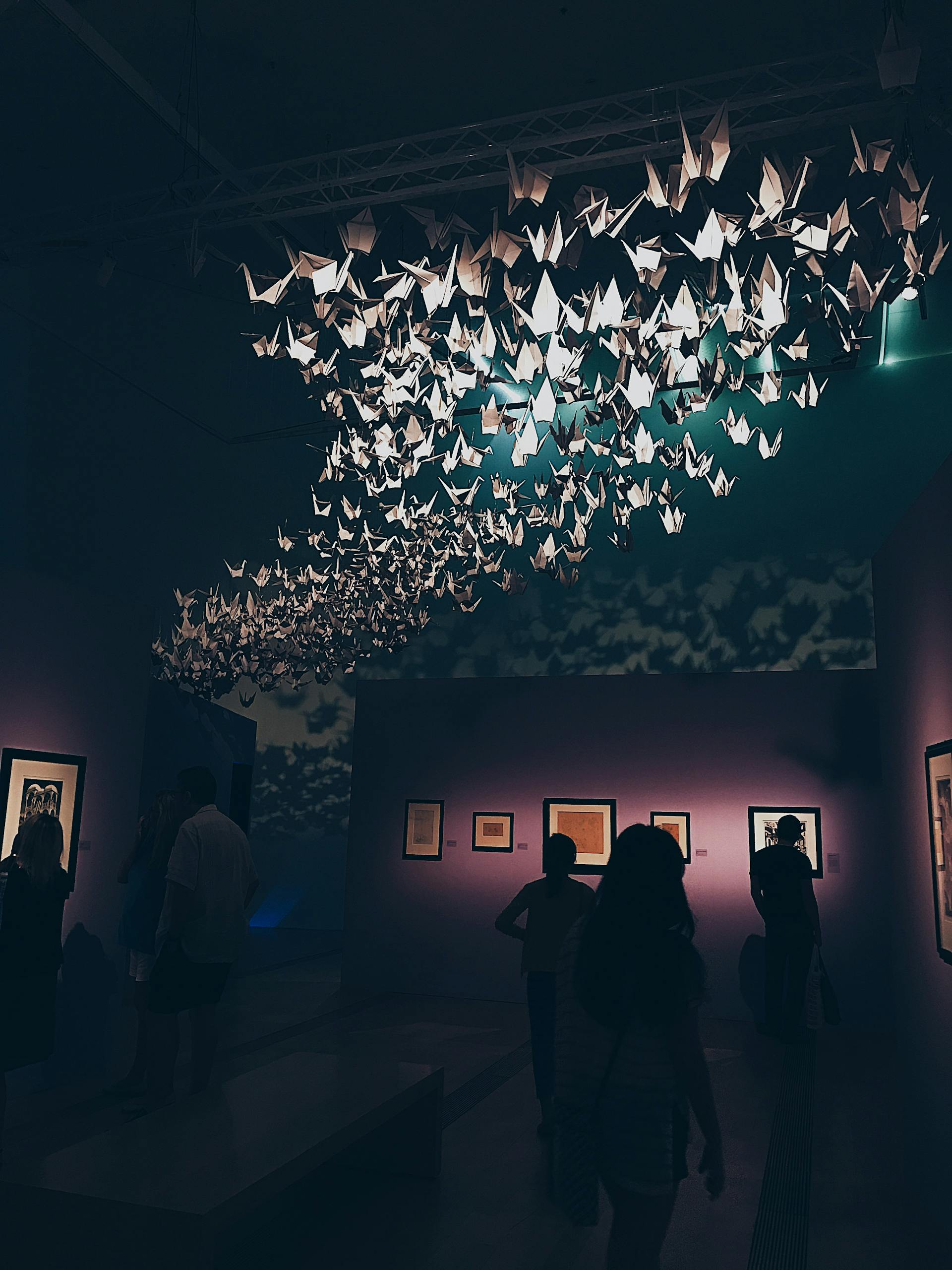 An exhibition at a gallery | Source: Pexels