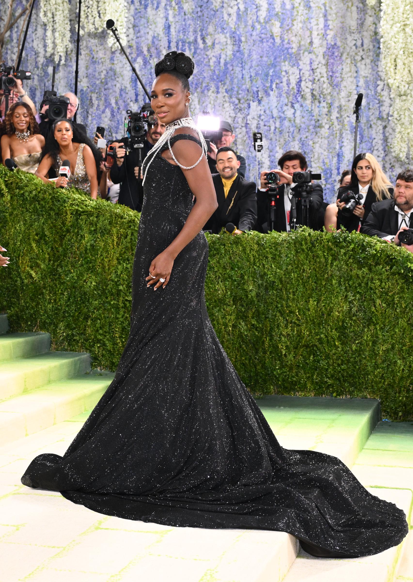 Venus Williams appears in a sleek evening look on the Met steps | Source: Getty Images