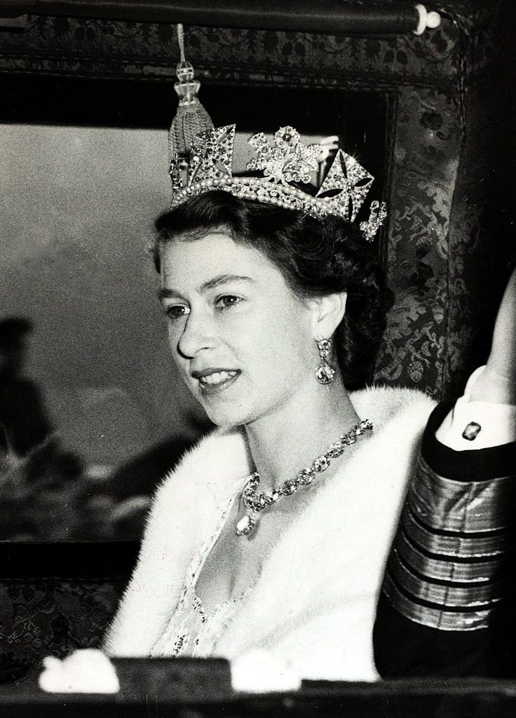 Queen Elizabeth at Westminster for the State Opening of Parliament on the 3rd November 1953 | Photo: Getty Images  
