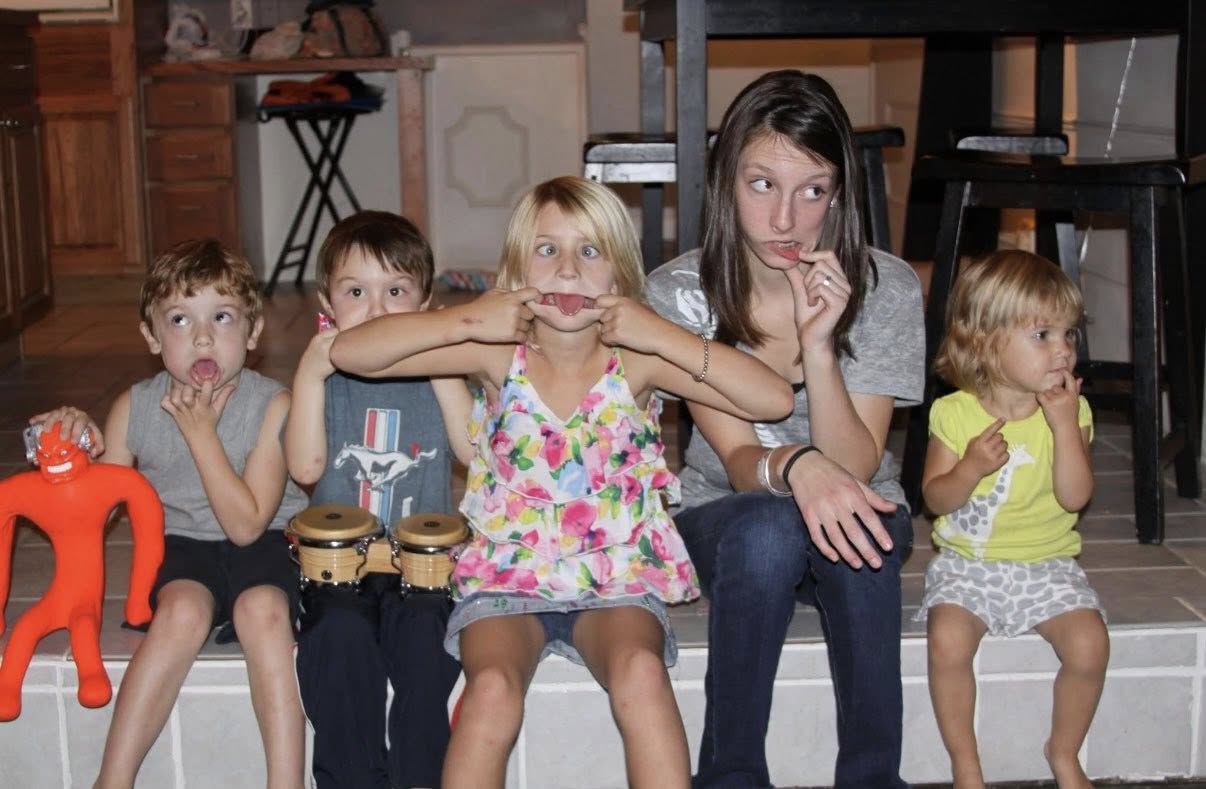 Spring Weems pictured with children | Source: Facebook/brenna.reaves