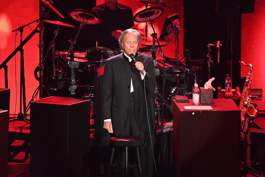 Le chanteur Julio Iglesias | Photo : Getty Images Le chanteur Julio Iglesias | Photo : Getty Images