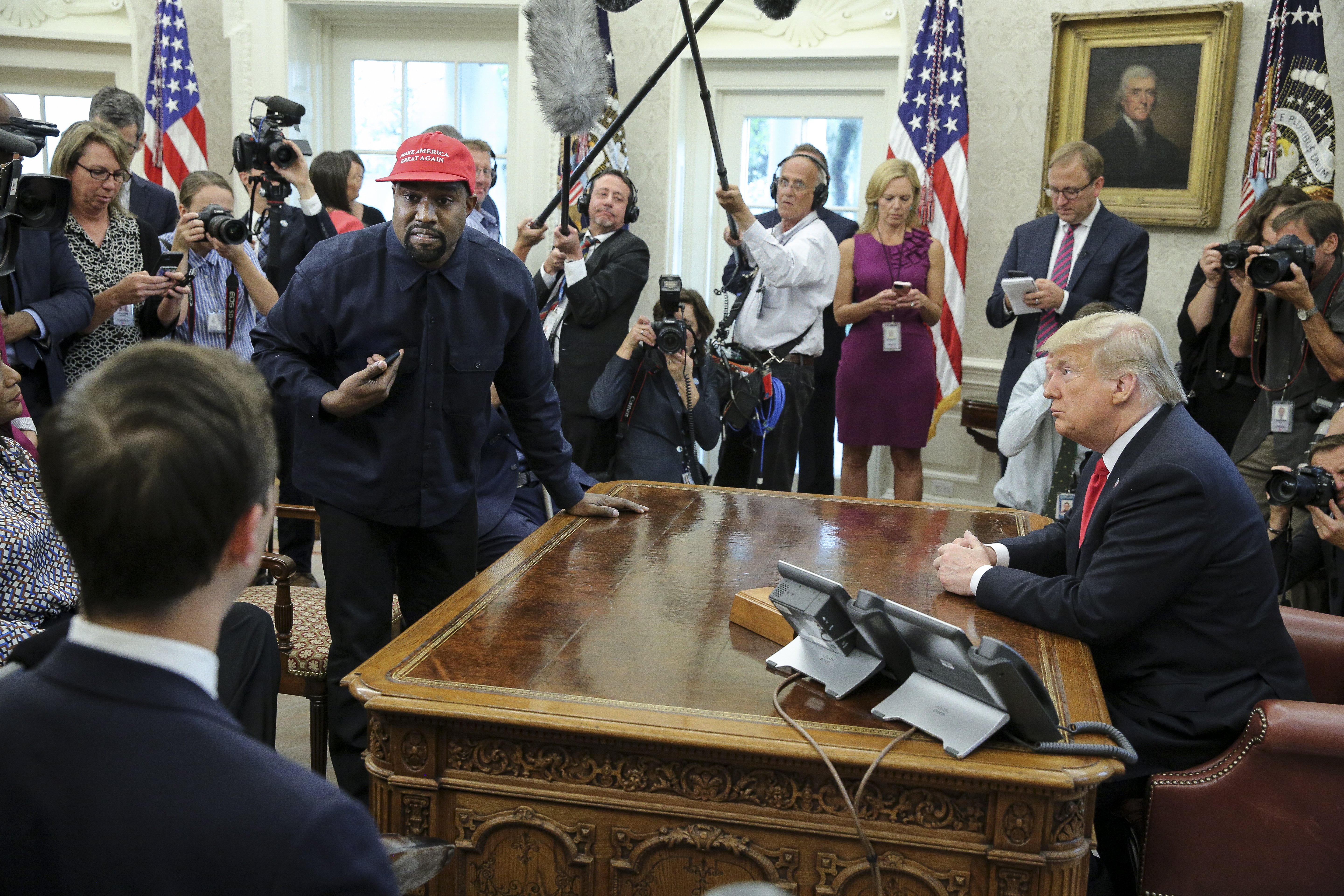 Kanye West meeting in the Oval Office with President Donald Trump in October 2018 | Photo: Getty Images
