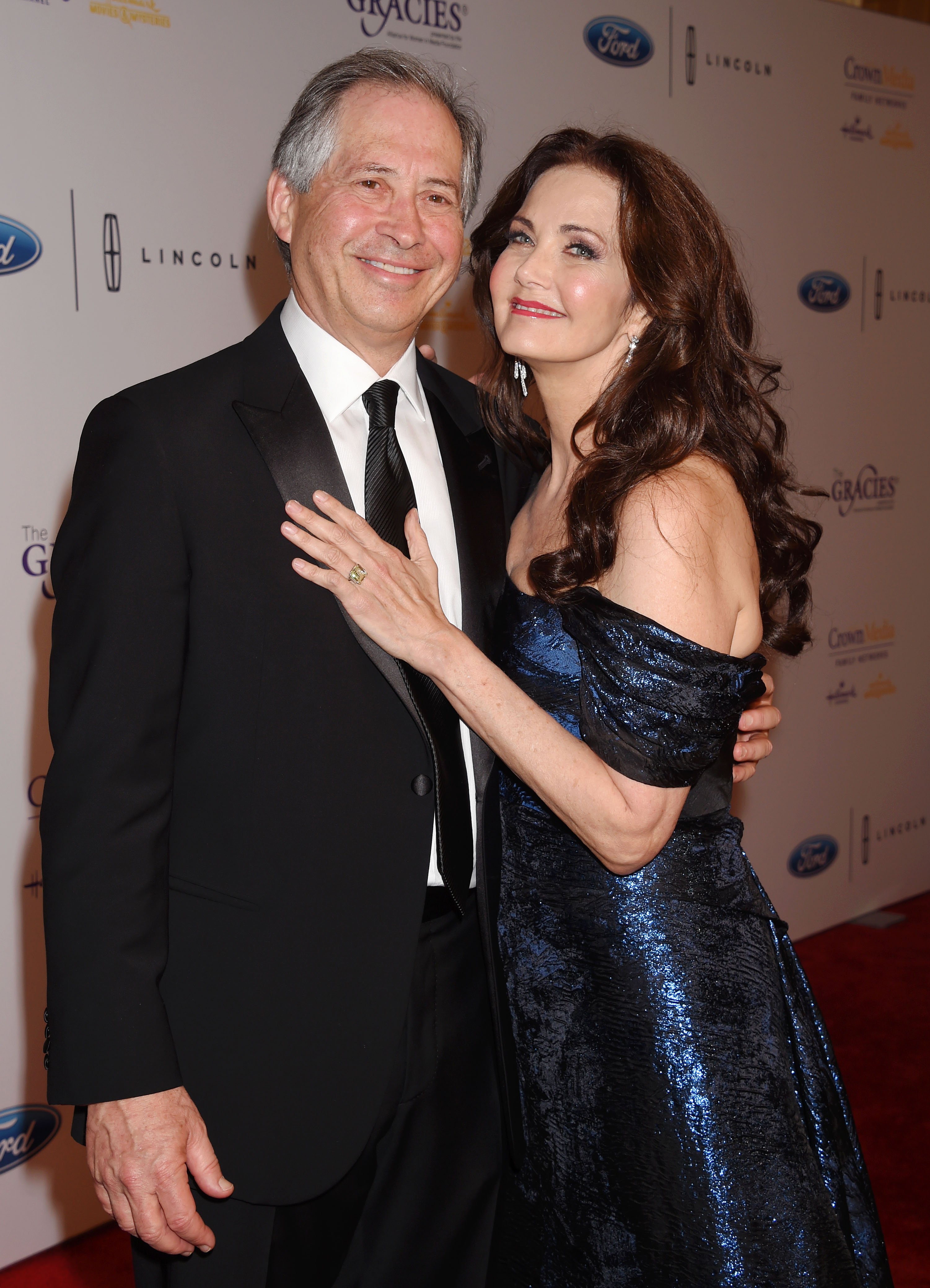 Lynda Carter and Robert A. Altman attend the 41st Annual Gracie Awards on May 24, 2016, in Beverly Hills, California. | Source: Getty Images