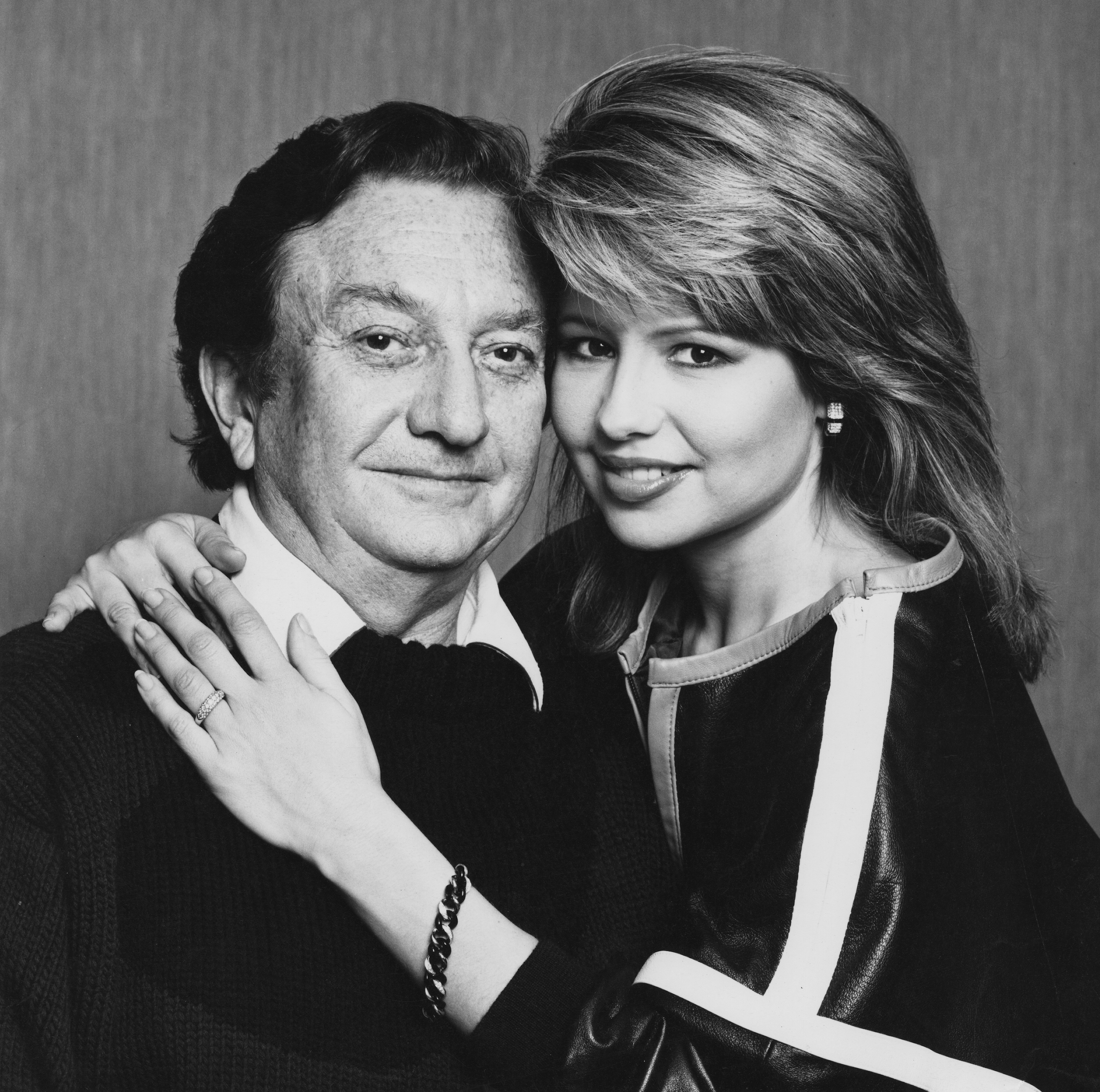 Israeli businessman Meshulam Riklis with is actress wife photographed in 1977. | Source: Getty Images