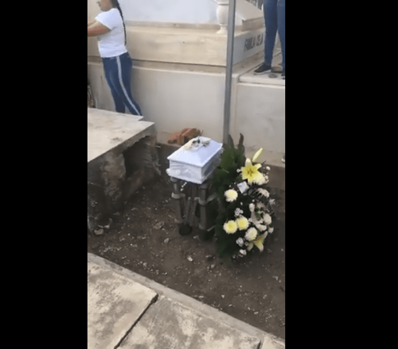Le cercueil d'Angela Victoria. Photo : Facebook / Le débat de Culiacán