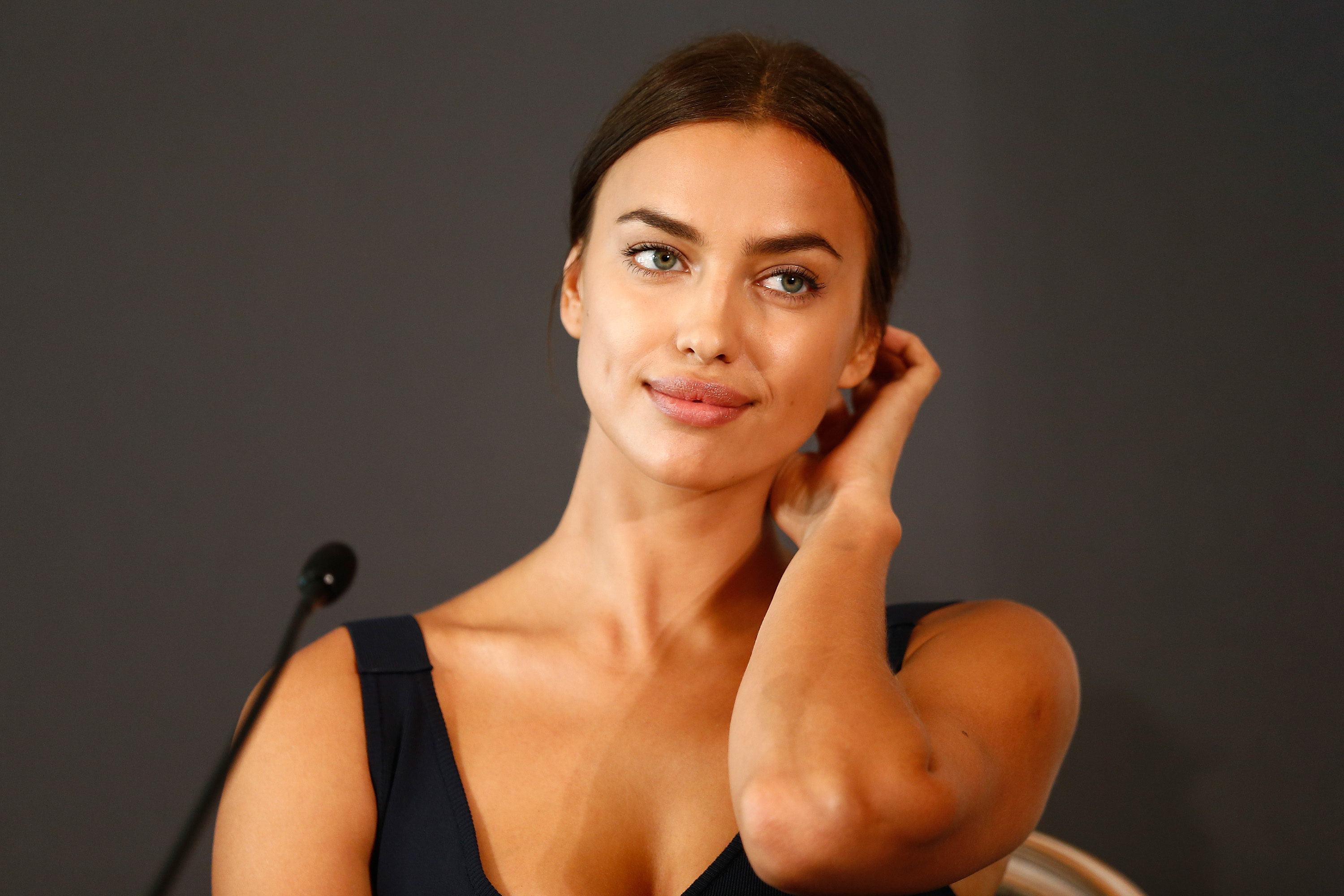 Irina Shayk at the press conference for "Hercules" in Berlin, 2014 | Source: Getty Images
