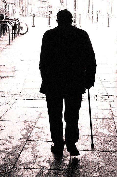 Un homme âgé. | Photo : Pixabay Un homme âgé. | Photo : Pixabay