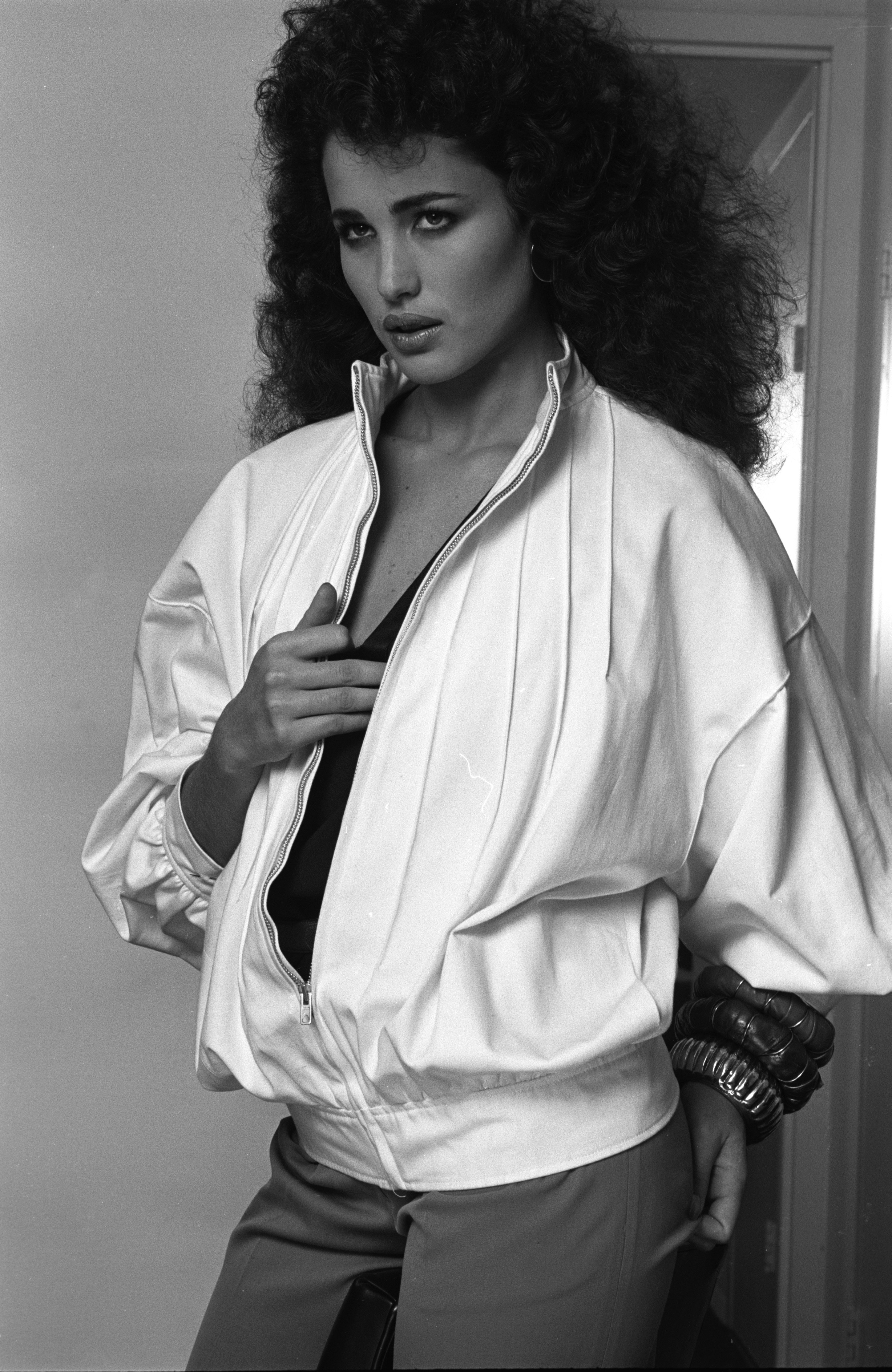 Model Andie MacDowell posing during a photoshoot for US Vogue magazine in the 1980s. | Source: Getty Images