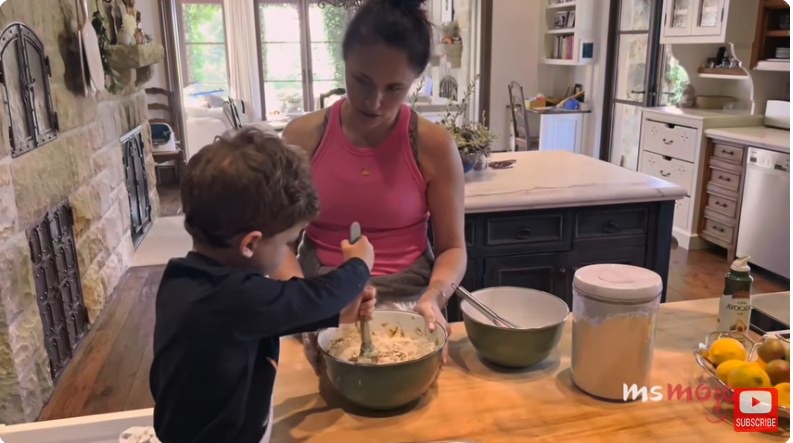 Archie Mountbatten-Windsor and Ashleigh Hale baking on a YouTube video dated December 16, 2022. | Source: Youtube/@MsMojo