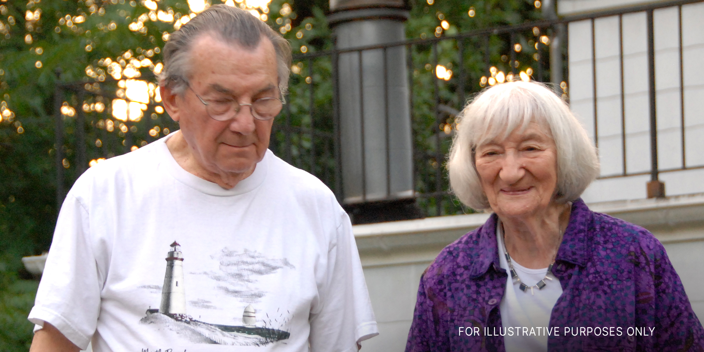 An elderly couple | Source: Flickr.com/mikegoren/CC BY 2.0