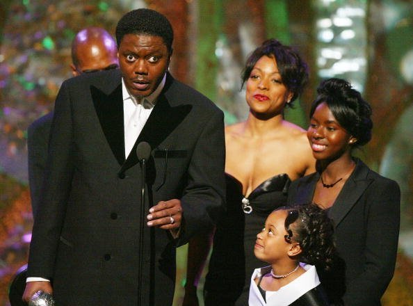Cast members of "The Bernie Mac Show" on stage at the 35th Annual NAACP Image Awards at the Universal Amphitheatre | Photo: Getty Images