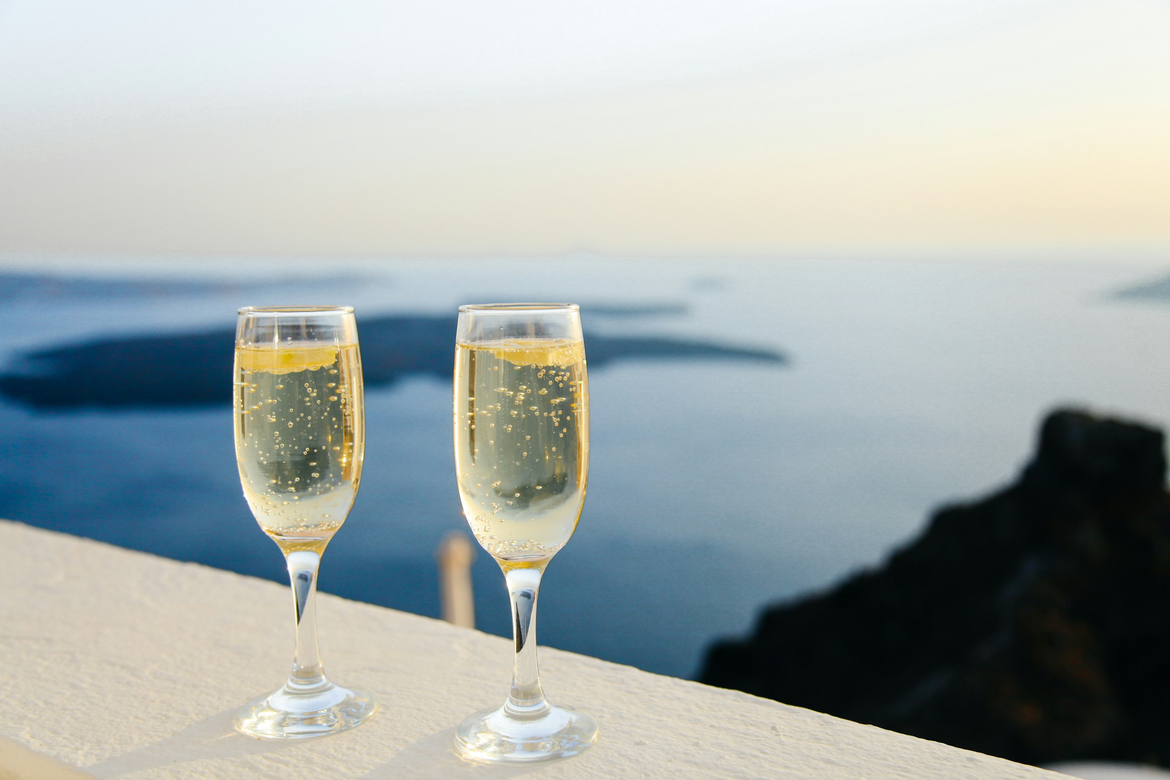 Two champagne glasses | Source: Unsplash