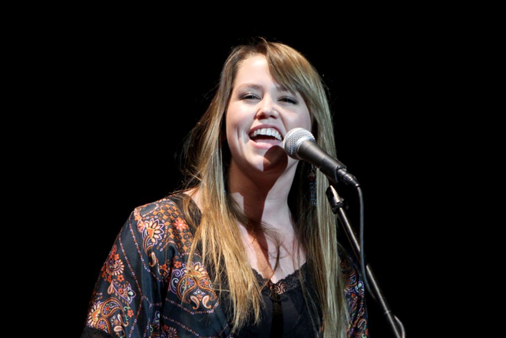 Jane Carrey performs at the Global Alliance For Transformational Entertainment's "Hollywood Embraces Consciousness," 2012, Beverly Hills, California. | Photo: Getty Images