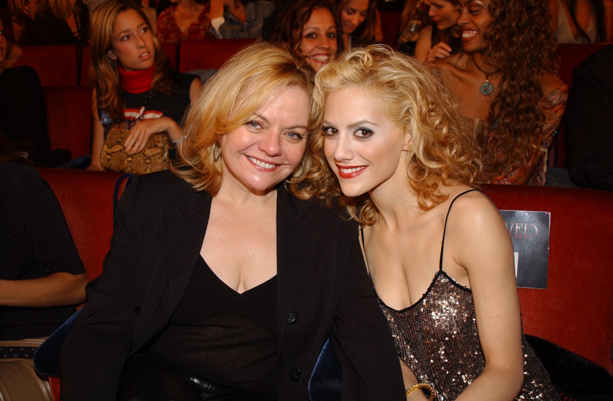 Sharon Murphy and Brittany Murphy during 2002 VH1 Vogue Fashion Awards in New York | Source: Getty Images