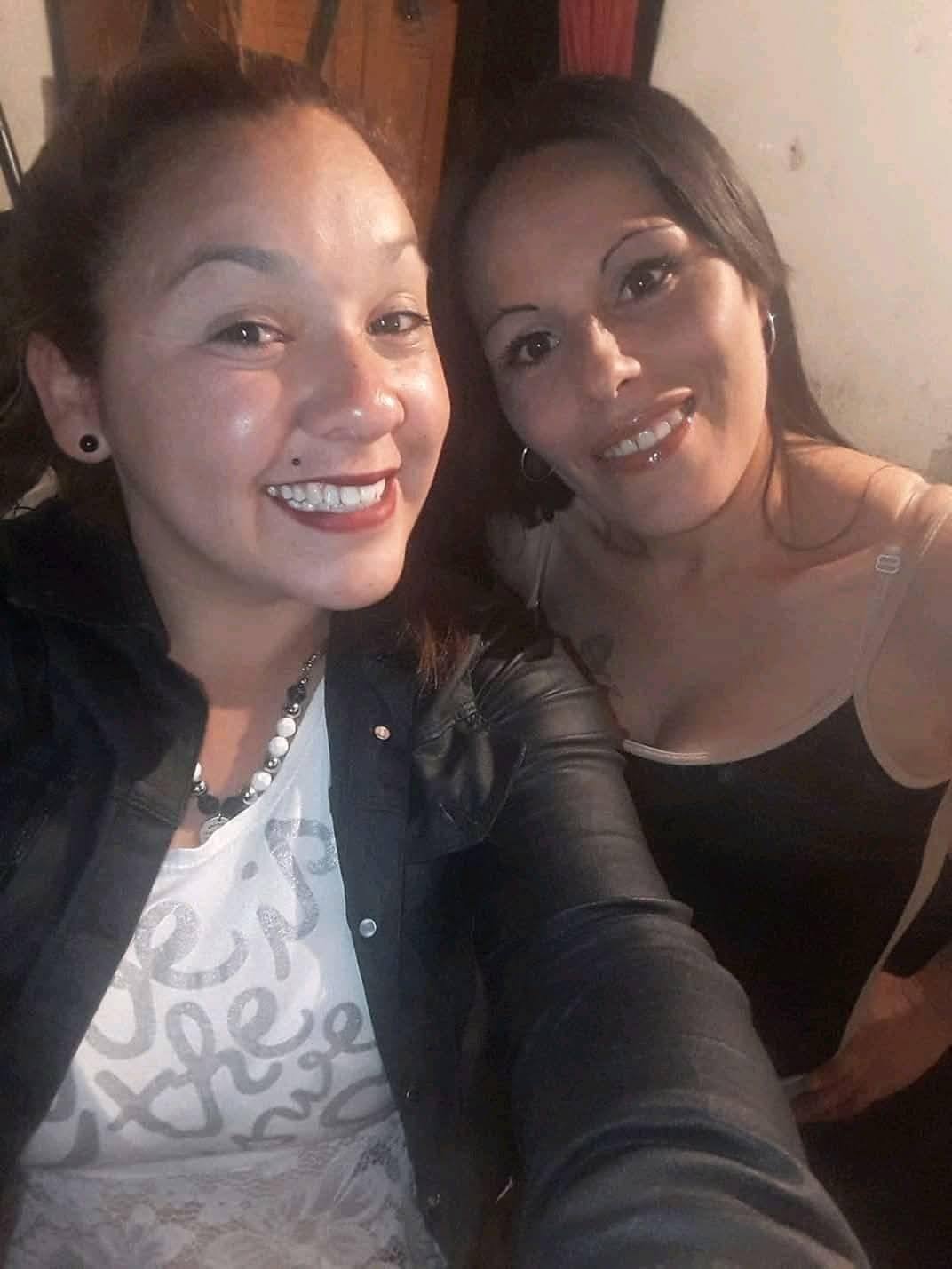 Solange Ábalos with her cousin Mariana Molina, from a post dated July 30, 2025 | Source: Facebook/mariana.molina.9655