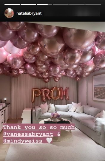 Natalia sharing an Instagram story thanking her mother and Mindy Weiss for setting up prom decorations. | Source: Instagram/nataliabryant