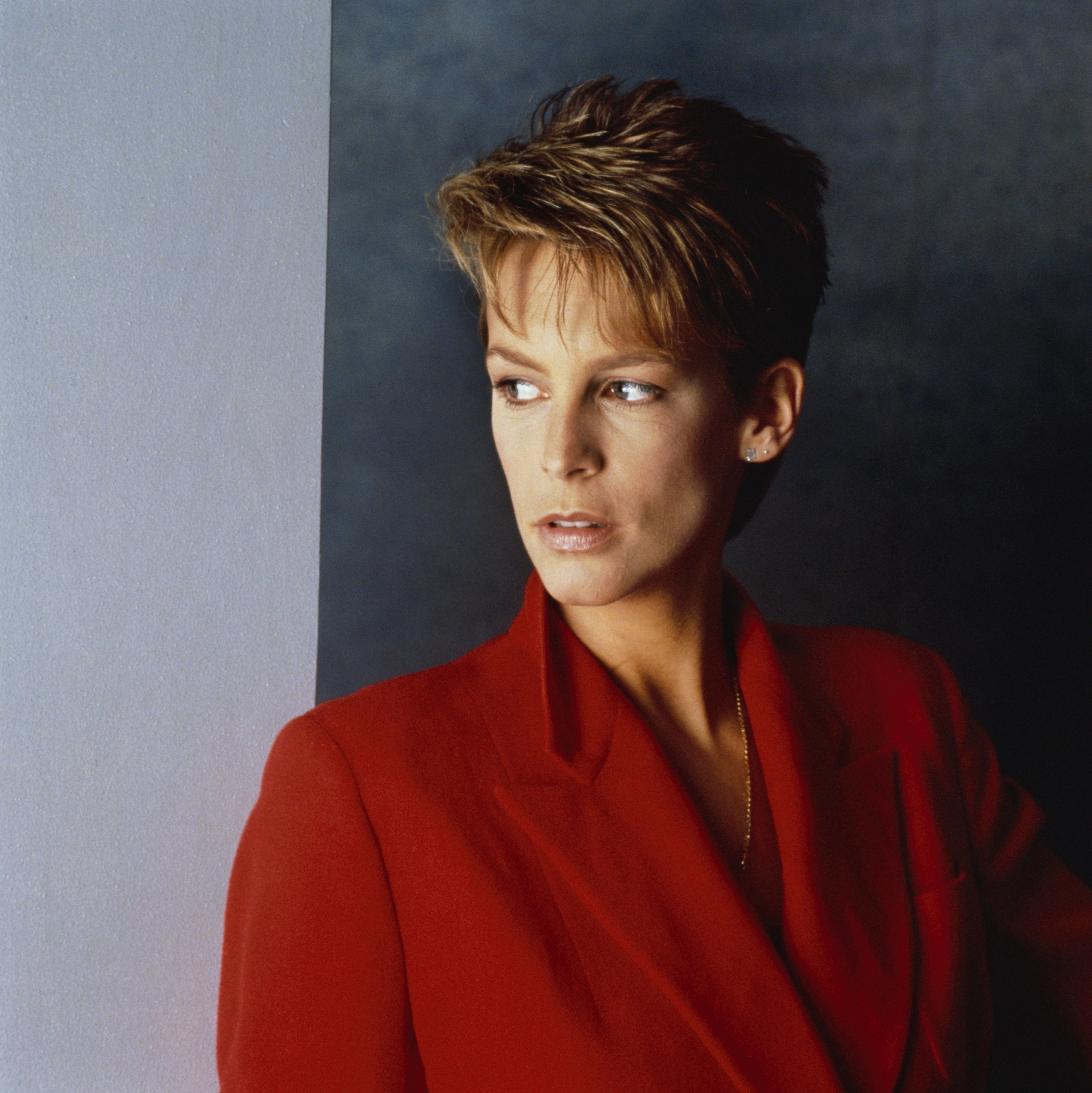 Jamie Lee Curtis photographed by Aaron Rapoport in 1985. | Source: Getty Images