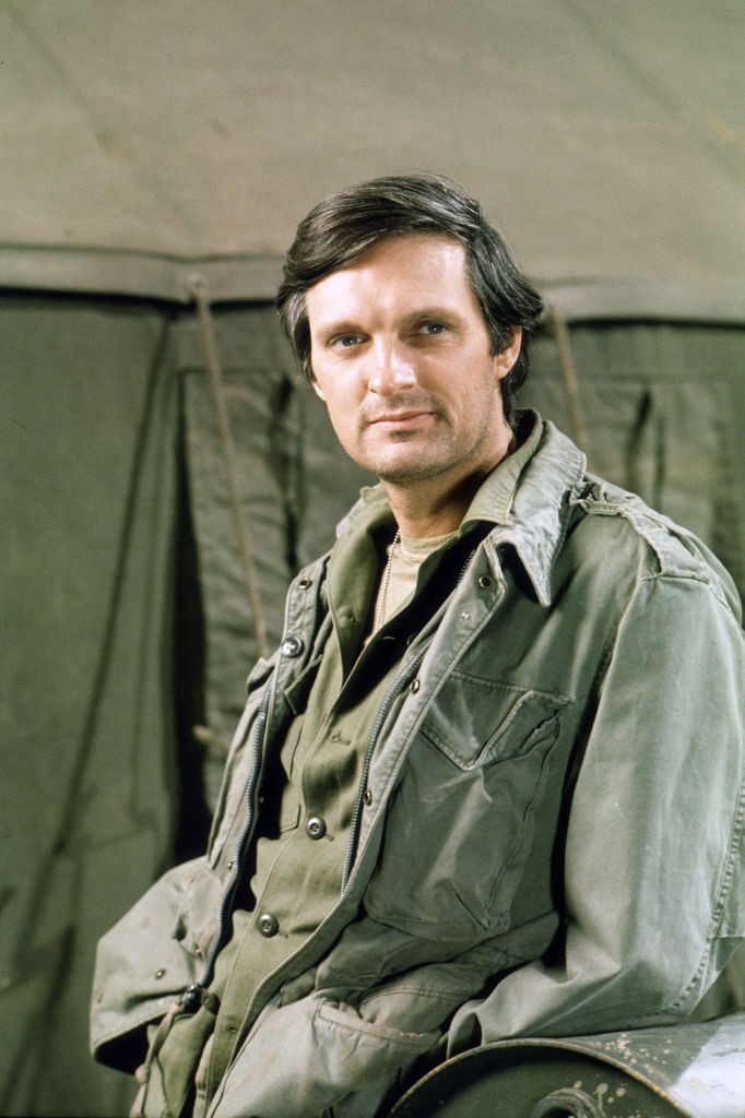 Alan Alda as the surgeon Capt. Benjamin Franklin Pierce (Hawkeye) from the CBS sitcom M*A*S*H, California, 1973. | Source: Getty Images