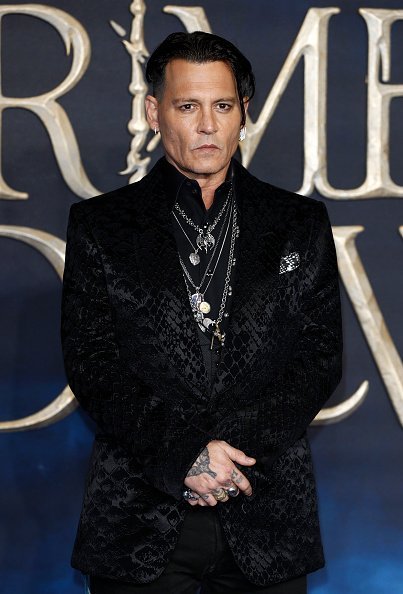 Johnny Depp, Premiere "Fantastic Beasts", London, 2018 | Quelle: Getty Images Johnny Depp, Premiere "Fantastic Beasts", London, 2018 | Quelle: Getty Images