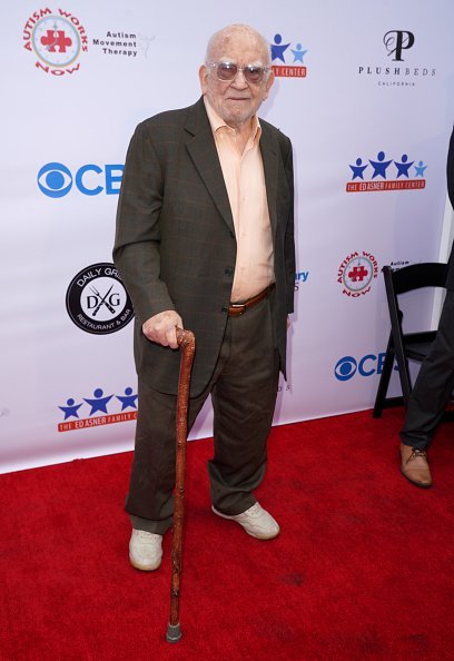 Ed Asner attends the 7th Annual Ed Asner And Friends Poker Tournament Celebrity Night at CBS Studios - Radford | Photo: Getty Images