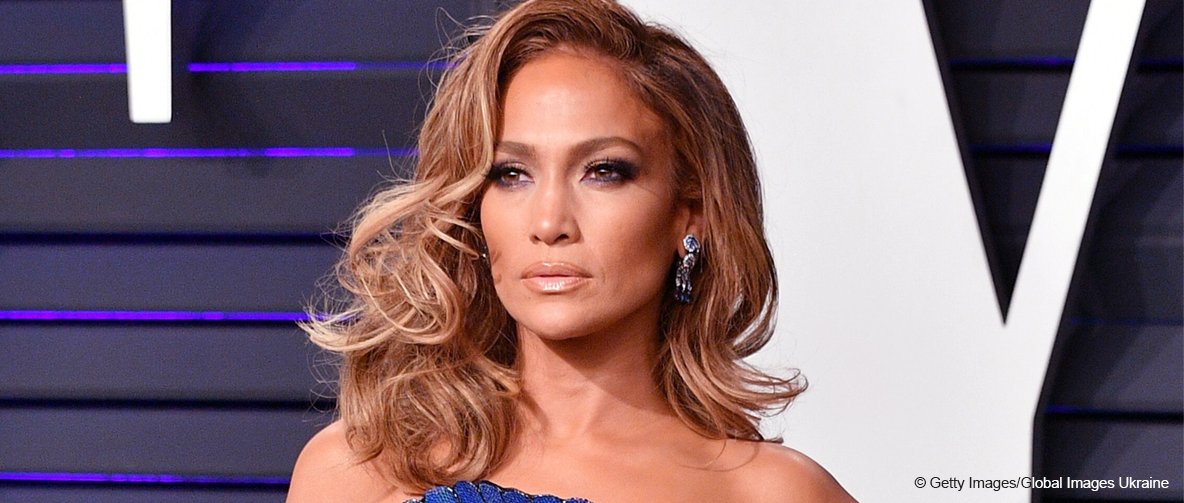 J.Lo Dazzles in Strapless Dress, but All Eyes Are on a Ruffled Detail in the Form of a Giant Fan